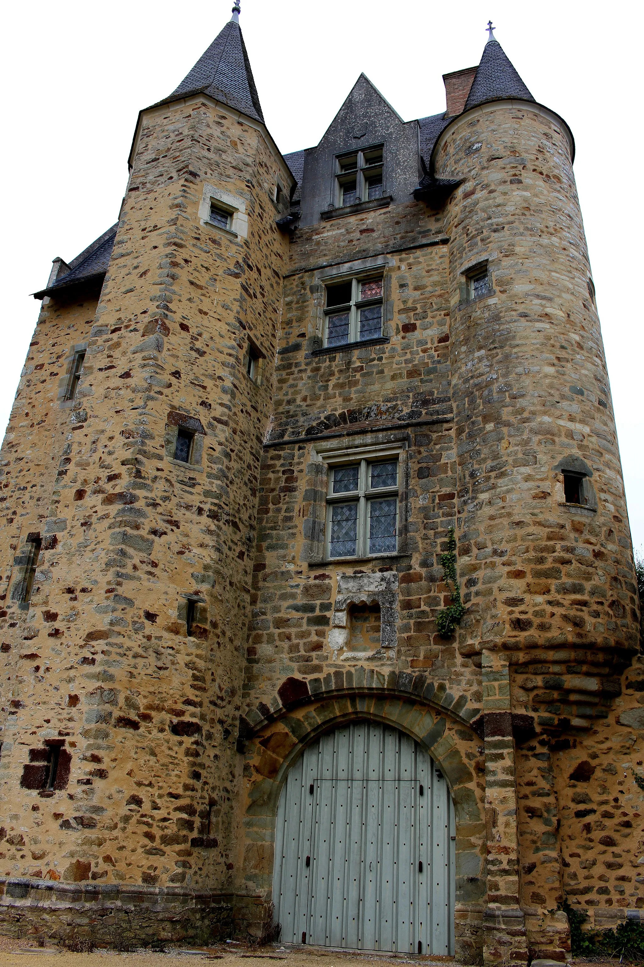 Photo showing: This building is classé au titre des monuments historiques de la France. It is indexed in the base Mérimée, a database of architectural heritage maintained by the French Ministry of Culture, under the reference PA00109554 .
