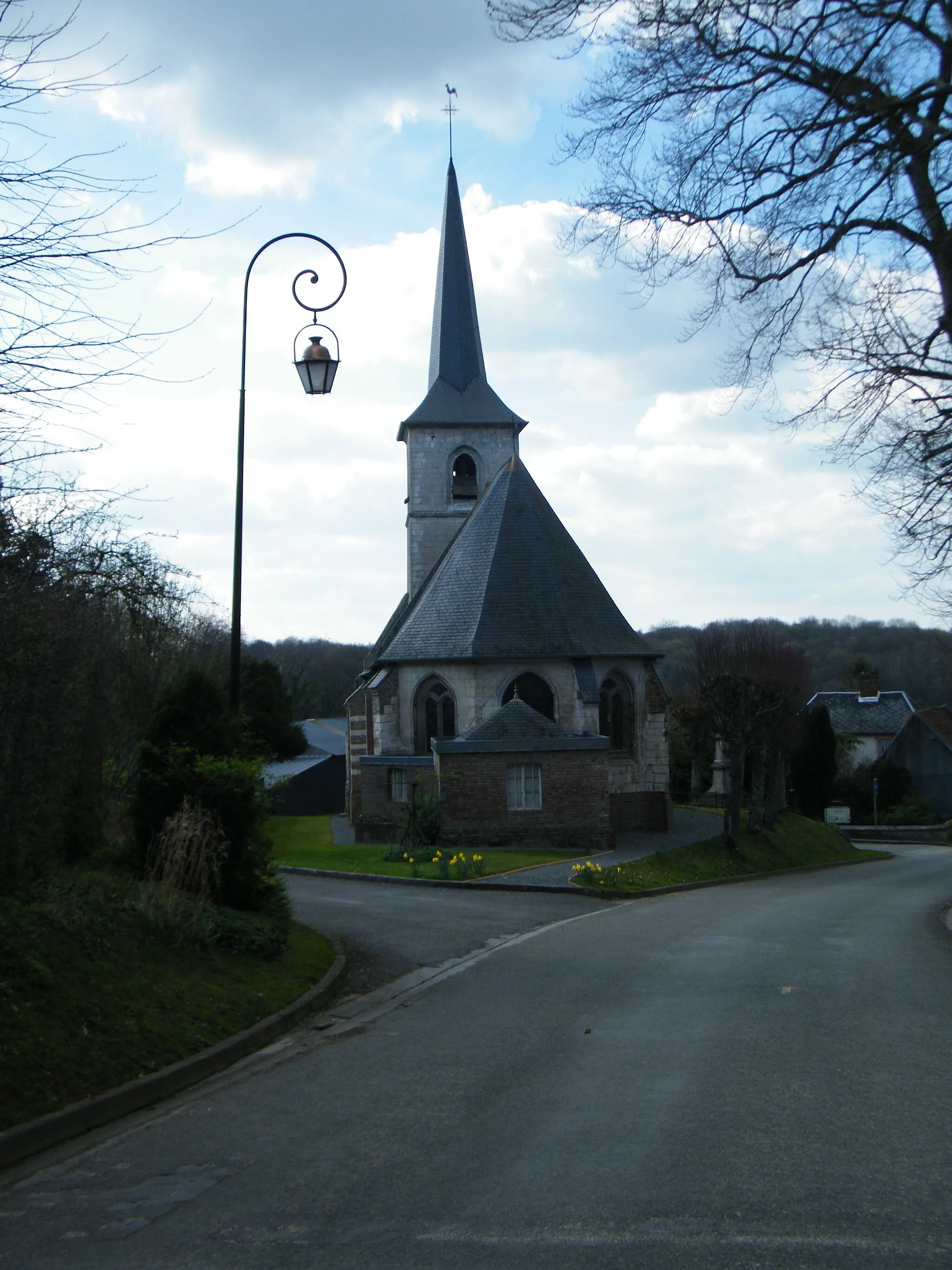 Photo showing: Le chevet de l'église.