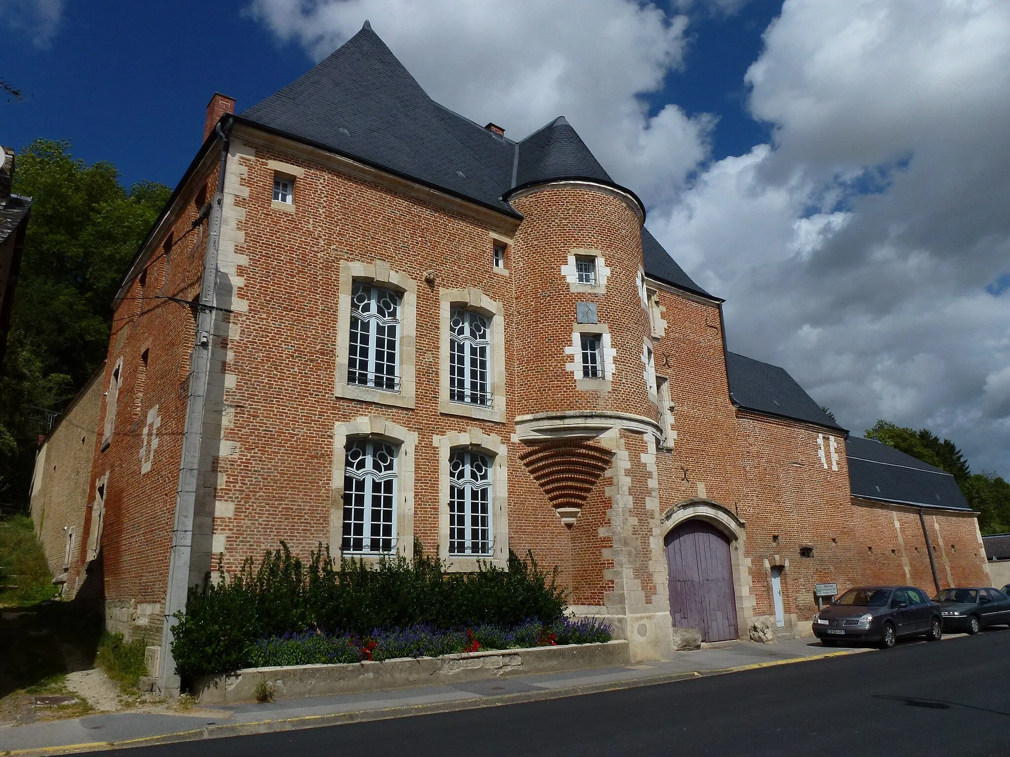 Photo showing: Château-Porcien (Ardennes) Maison forte de Wignacourt