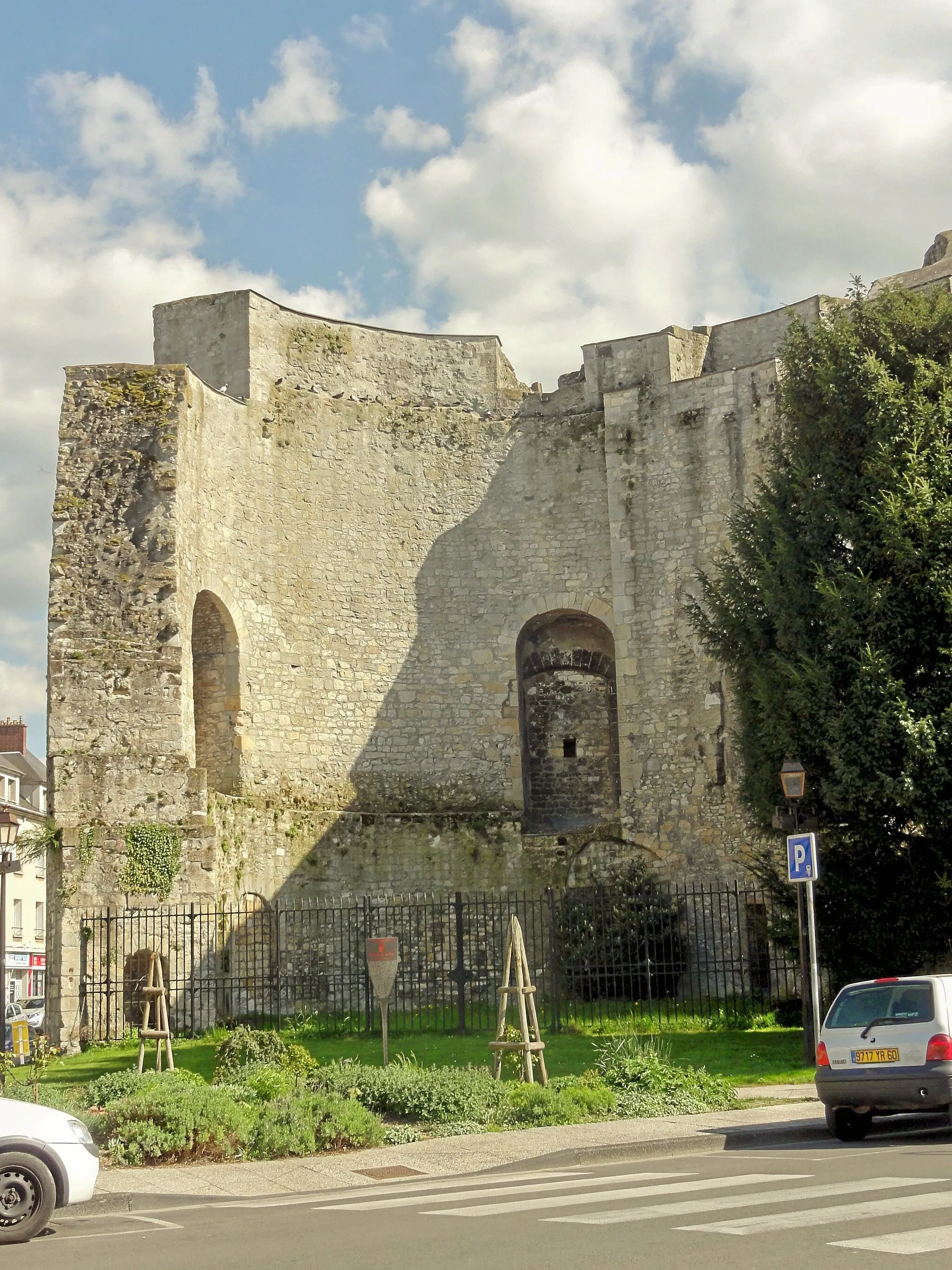 Photo showing: Tour Jeanne-d'Arc, vue depuis le nord.