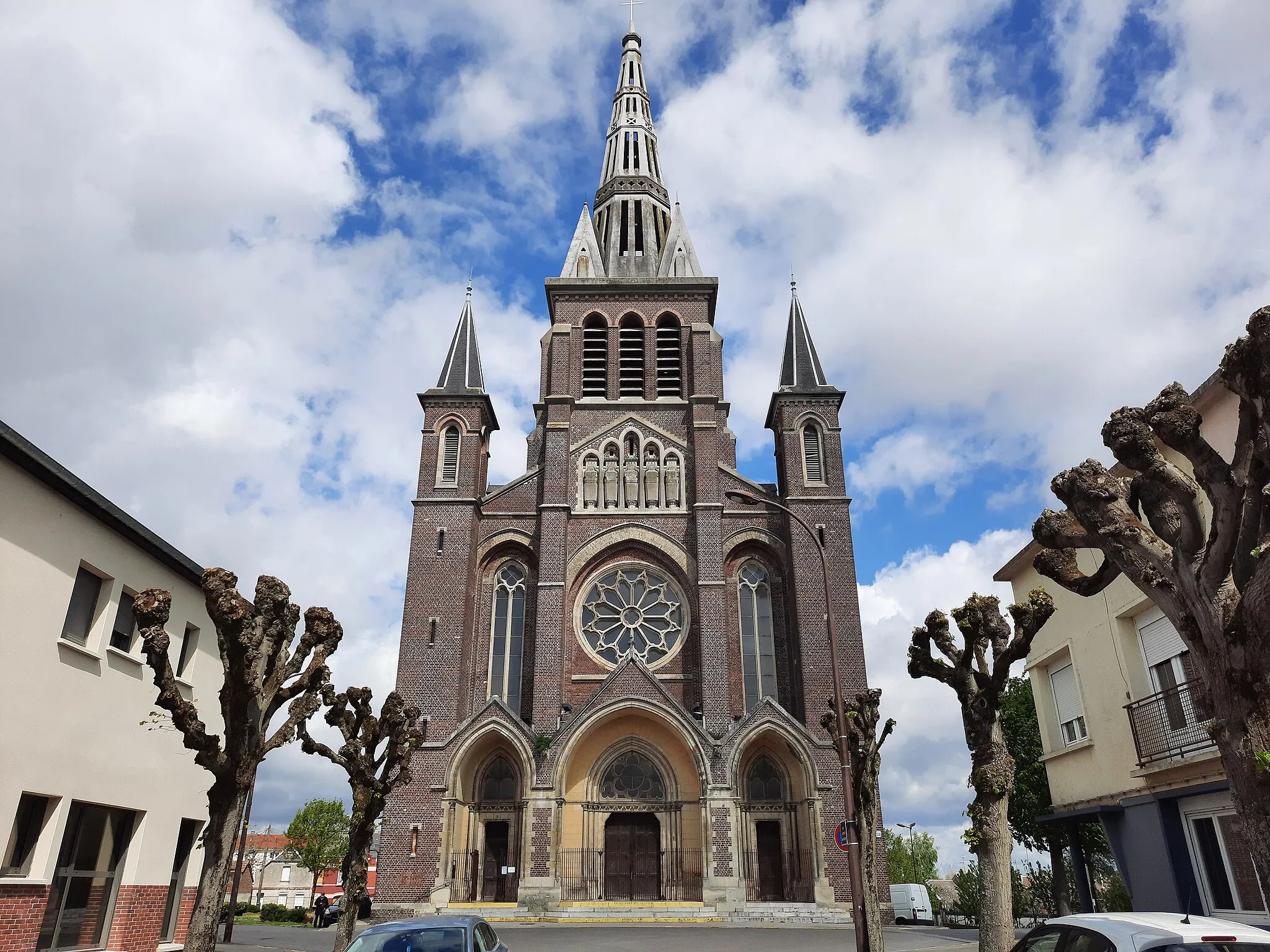 Photo showing: Eglise Saint-Martin de Saint-Quentin dans l'Aisne
