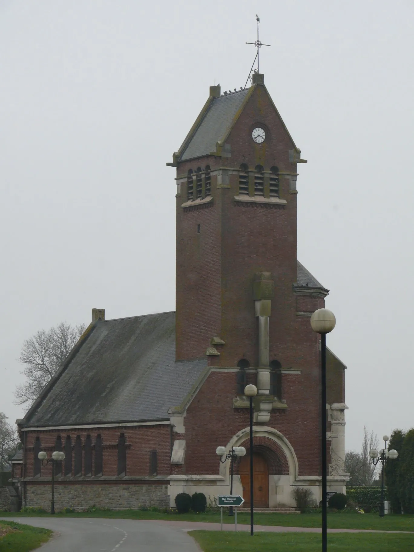 Photo showing: Saint-Martin's church of Thiepval (Somme, Hauts-de-France, France).