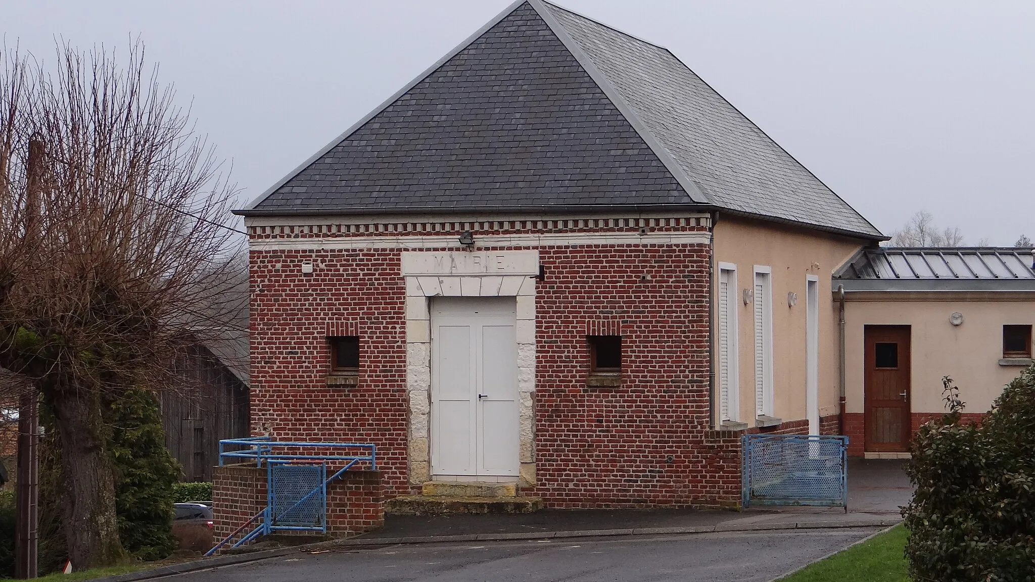 Photo showing: Chipilly - Mairie