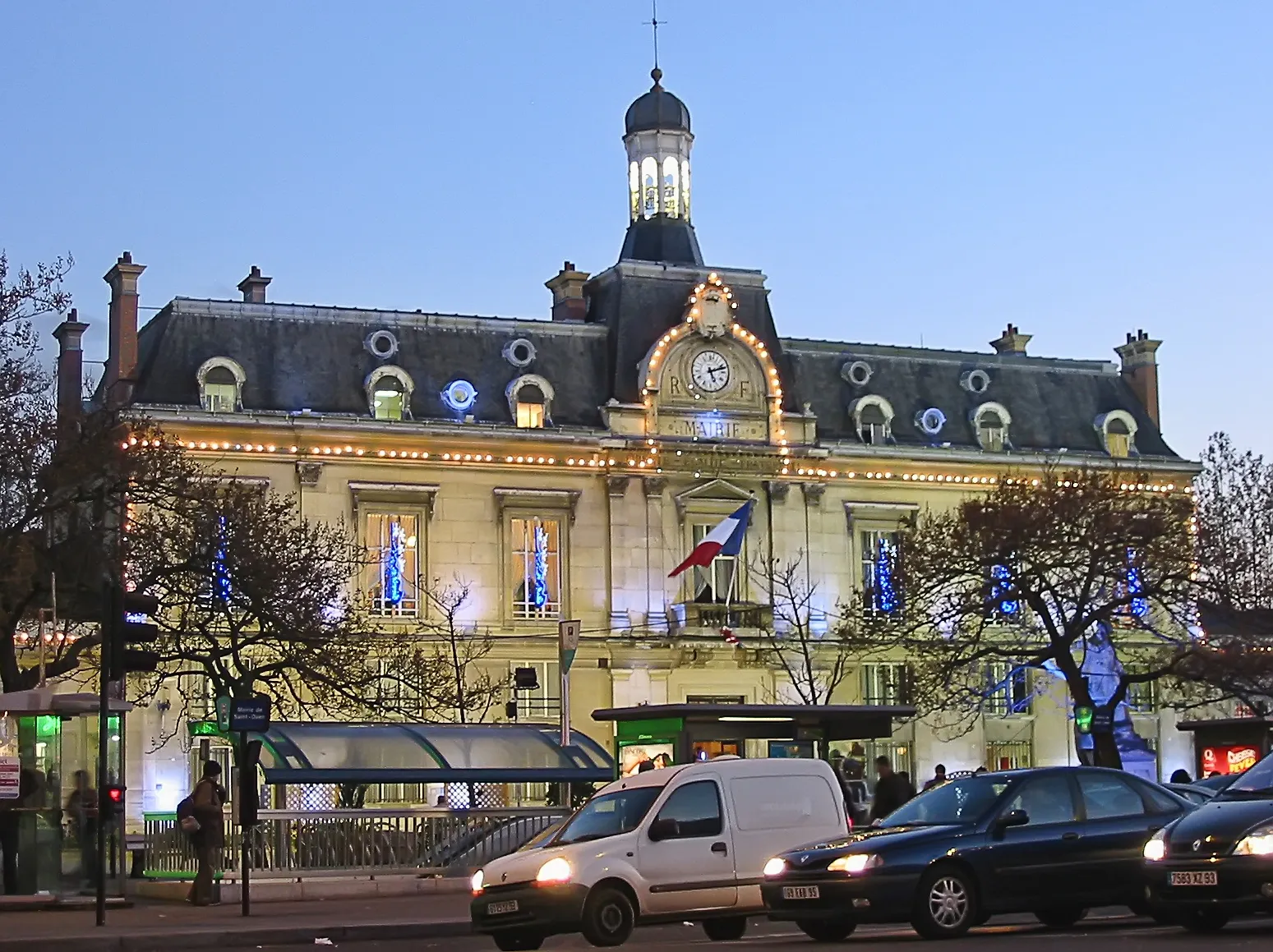 Photo showing: l'hotel de ville de la ville de Saint-Ouen (city hall of the city of Saint-Ouen, near Paris - 48.91163°N 2.33413°E)