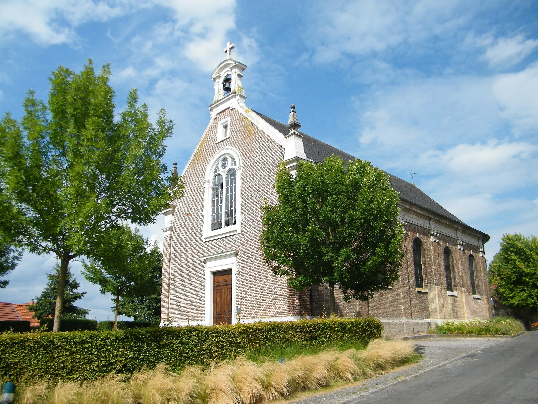 Photo showing: église à clocher-mur.