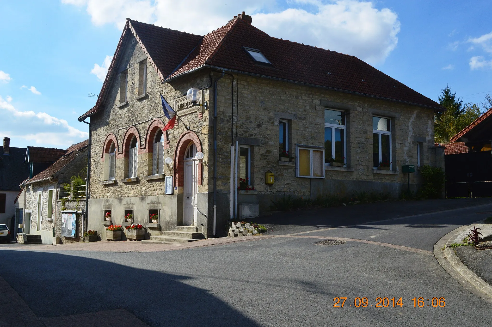 Photo showing: The Town Hall