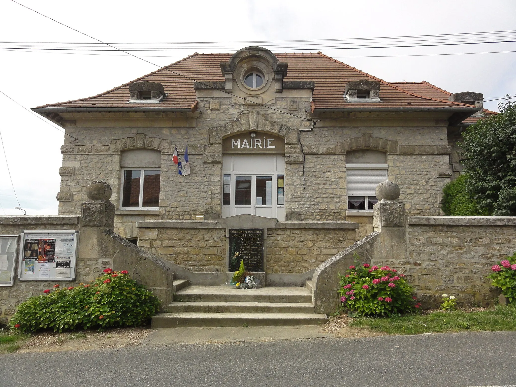 Photo showing: Oulches-la-Vallée-Foulon (Aisne) mairie