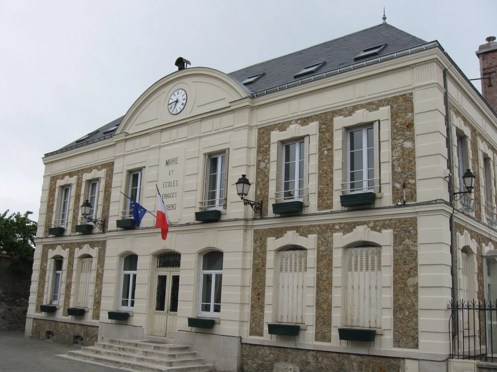 Photo showing: Saint-Pierre's church of Trilport (Seine-et-Marne, Île-de-France, France).