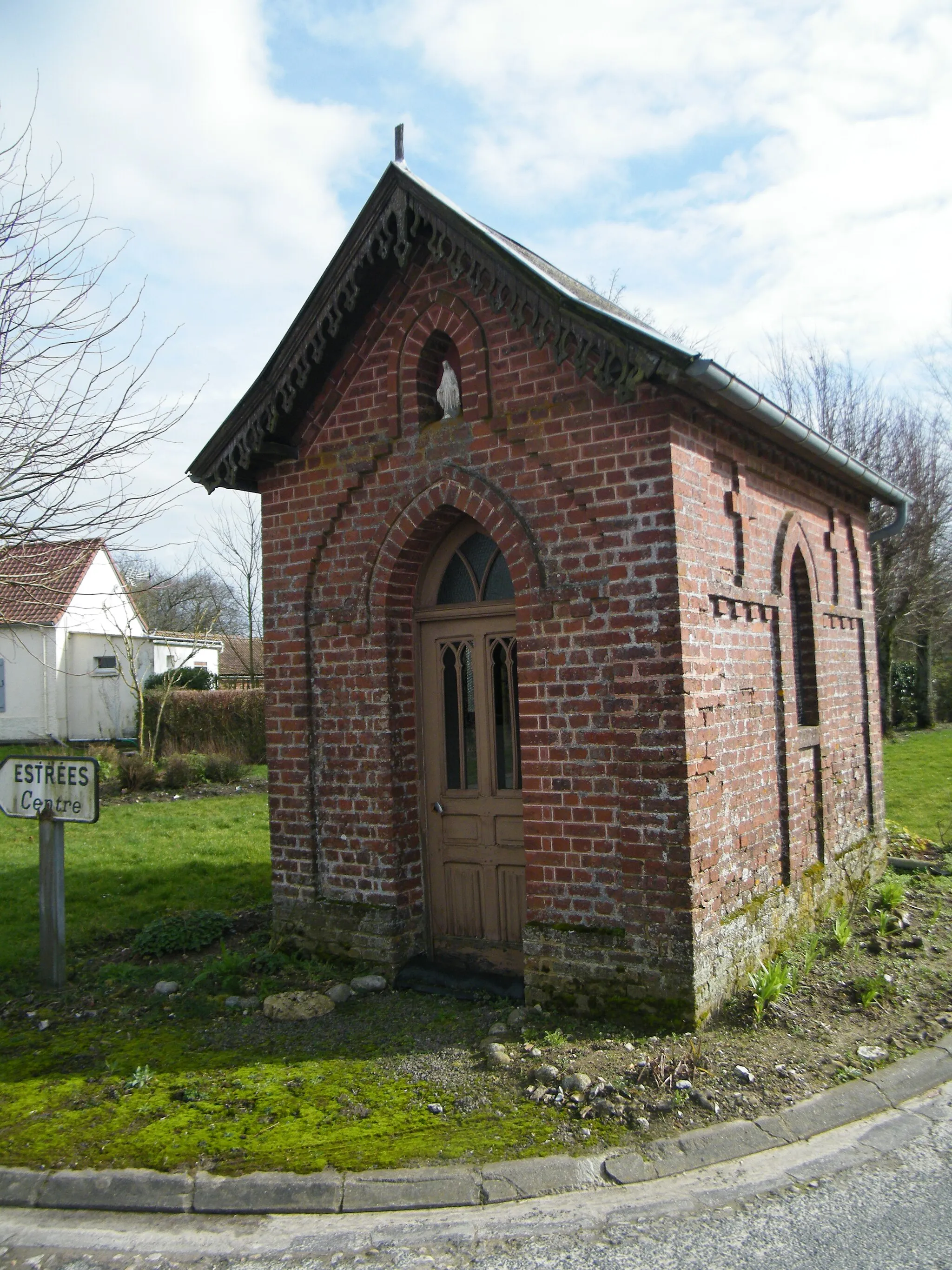 Photo showing: Chapelle Saint-Michel, début XXè, à la mémoire d'un fils (Michel) disparu.