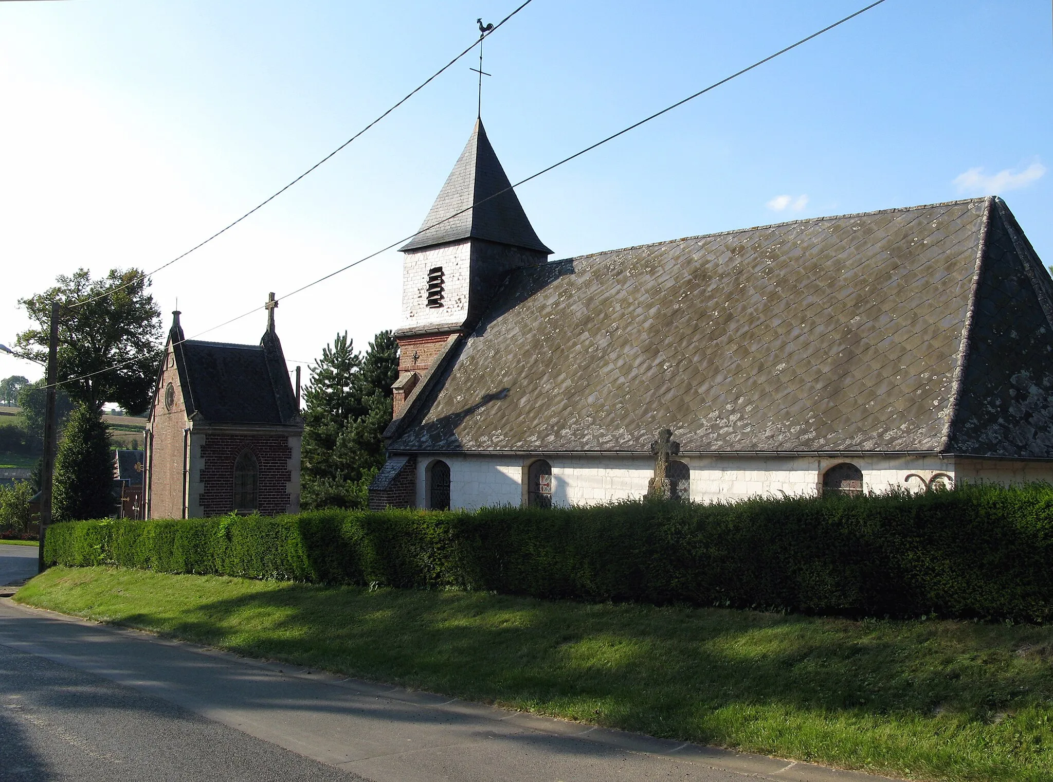 Photo showing: Bernâtre (Somme, France) -
L'église.
La photo a volontairement été prise sous un angle pouvant faire penser que le coq du clocher est posé sur le fil éléctrique.

Camera location 50° 11′ 51.15″ N, 2° 05′ 34.27″ E View this and other nearby images on: OpenStreetMap 50.197541;    2.092853