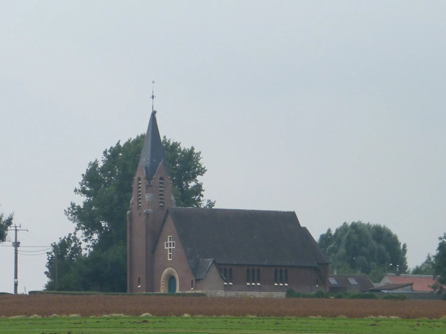 Photo showing: L'église Saint-Hilaire de Bouvincourt-en-Vermandois, Somme, France.