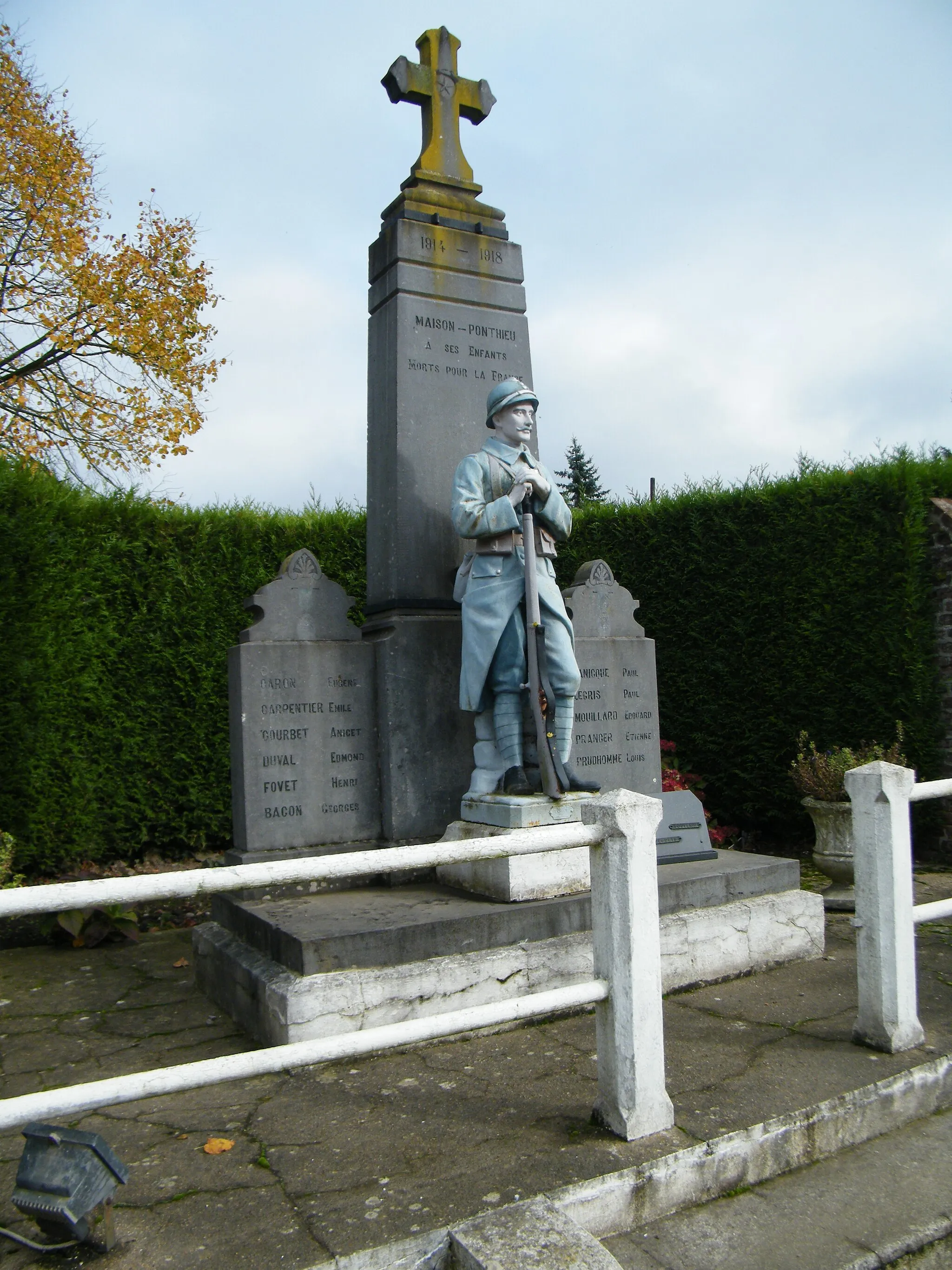 Photo showing: Maison-Ponthieu, Somme, monument