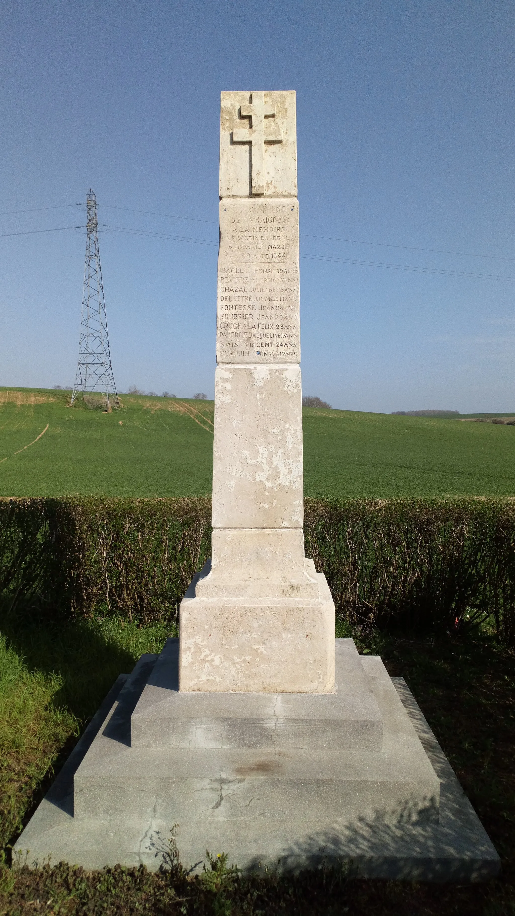 Photo showing: Vraignes-en-Vermandois, monument à la mémoire des victimes du 29 août 1944‎ 2