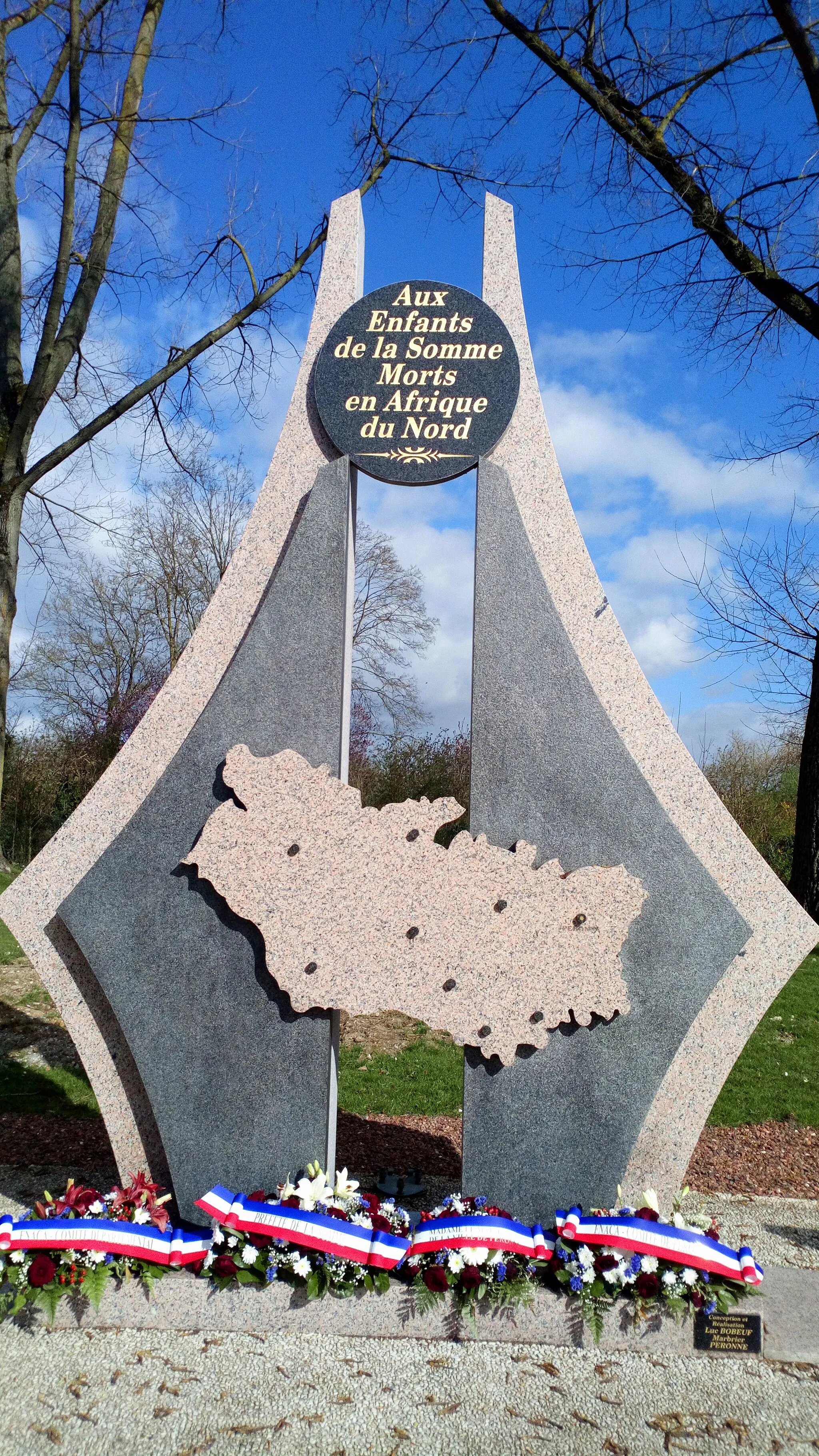 Photo showing: Monument " Aux Enfants de la Somme morts en Afrique du Nord " 4