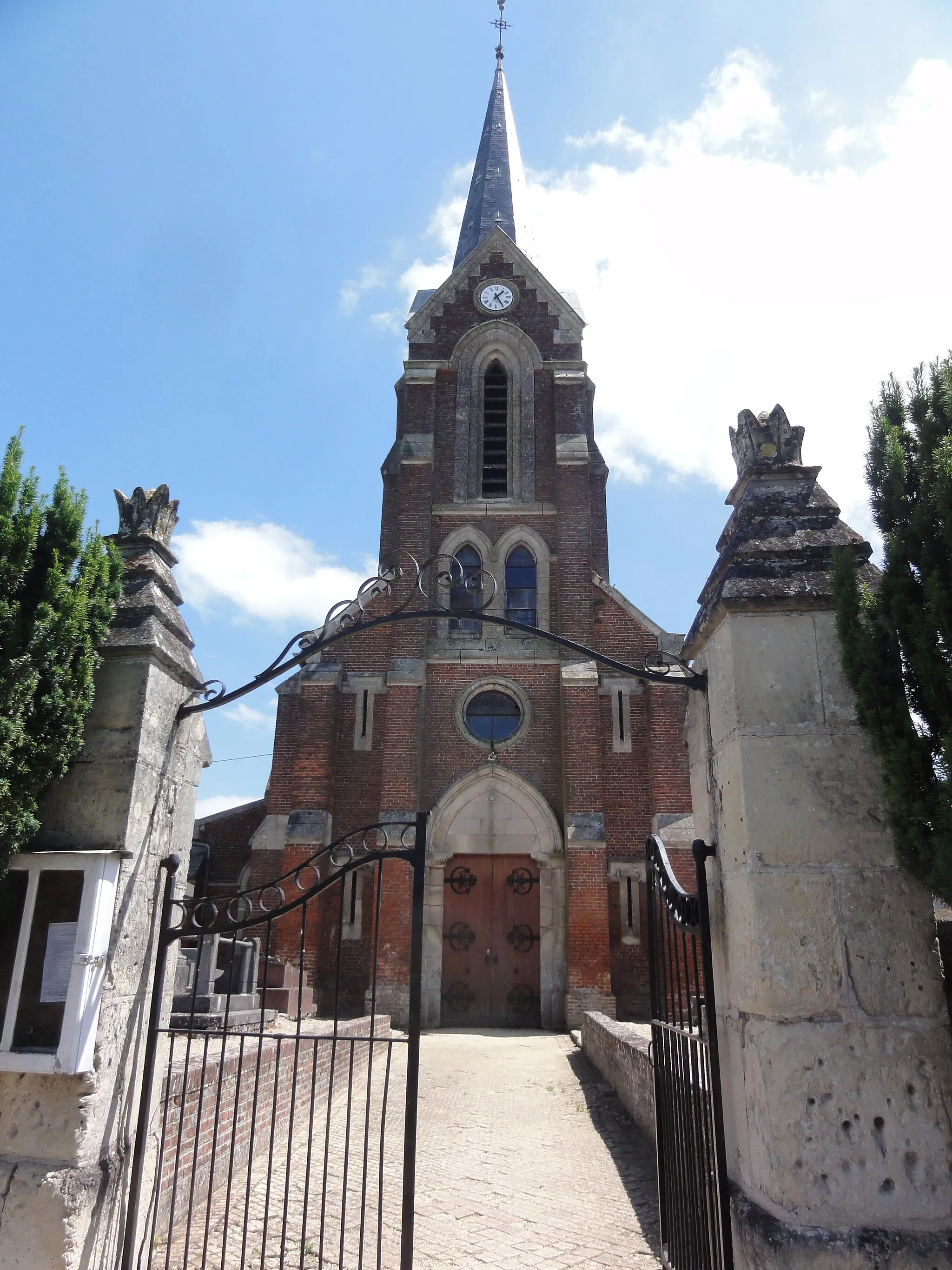 Photo showing: Montigny-le-Franc (Aisne) église