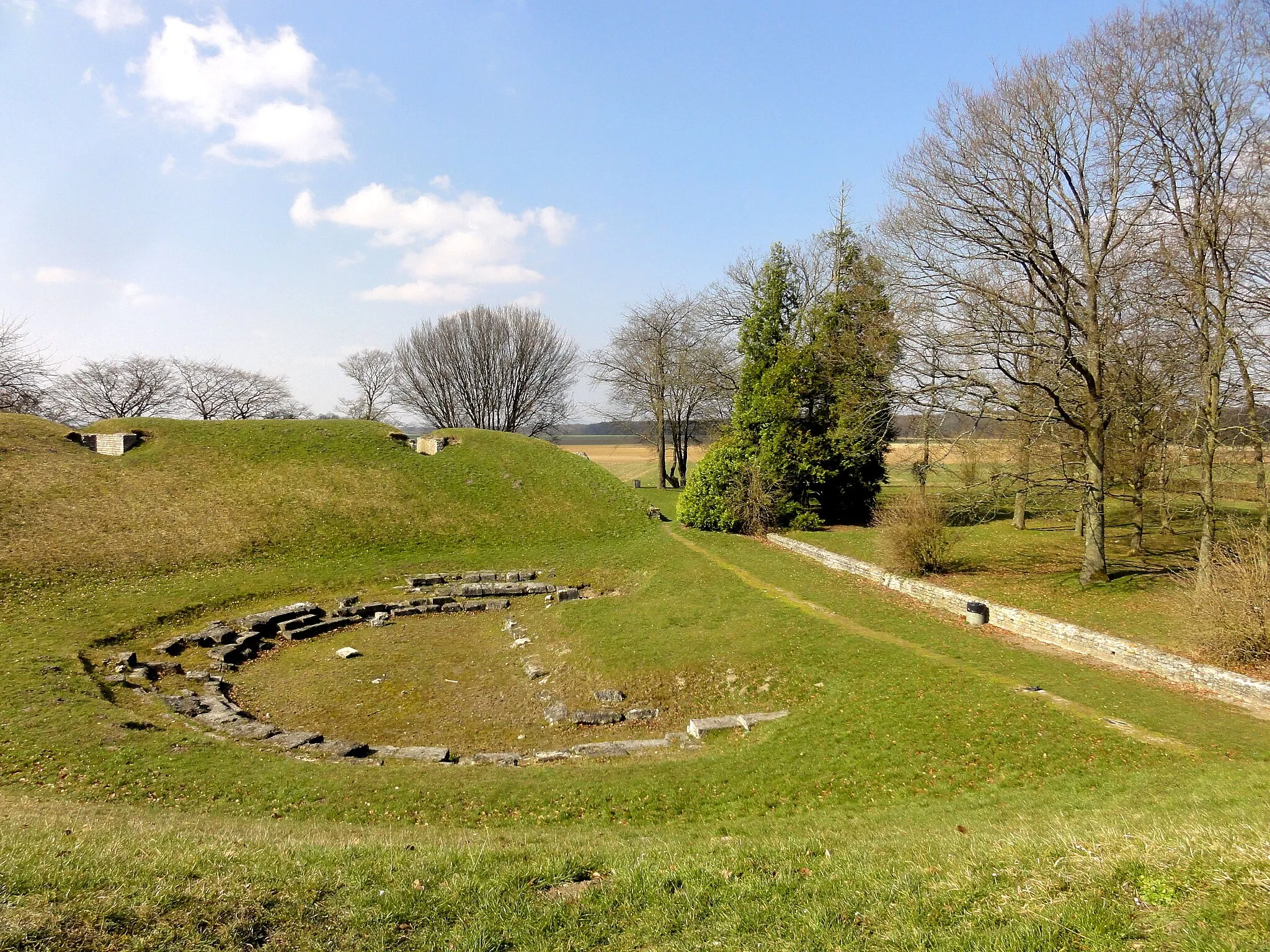 Photo showing: Théâtre ; vue sur la scène depuis l'est.