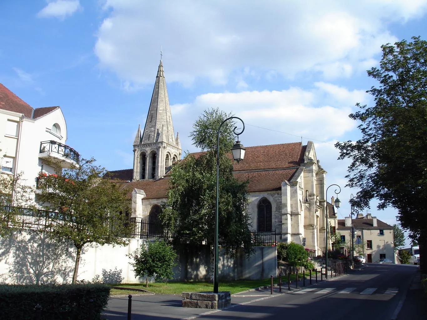 Photo showing: L'église Saint-Pierre-Saint-Paul (Rue de la Résistance) à Sarcelles (Val-d'Oise), France