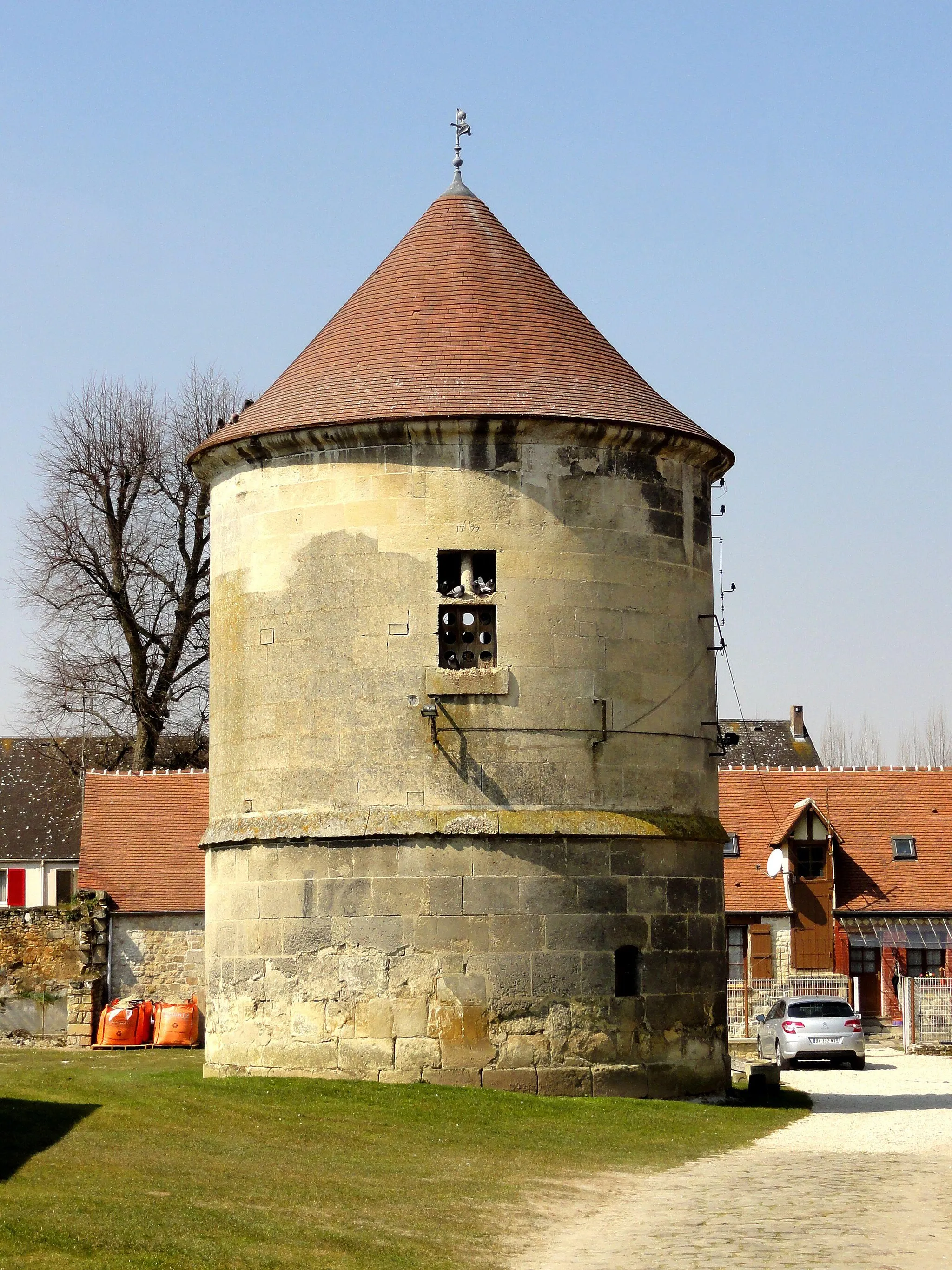 Photo showing: Colombier de l'ancienne ferme de l'abbaye.