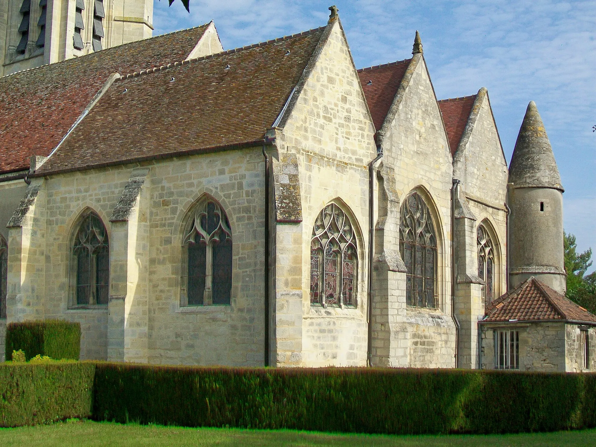 Photo showing: Vue rapproché du chœur du XVe siècle.