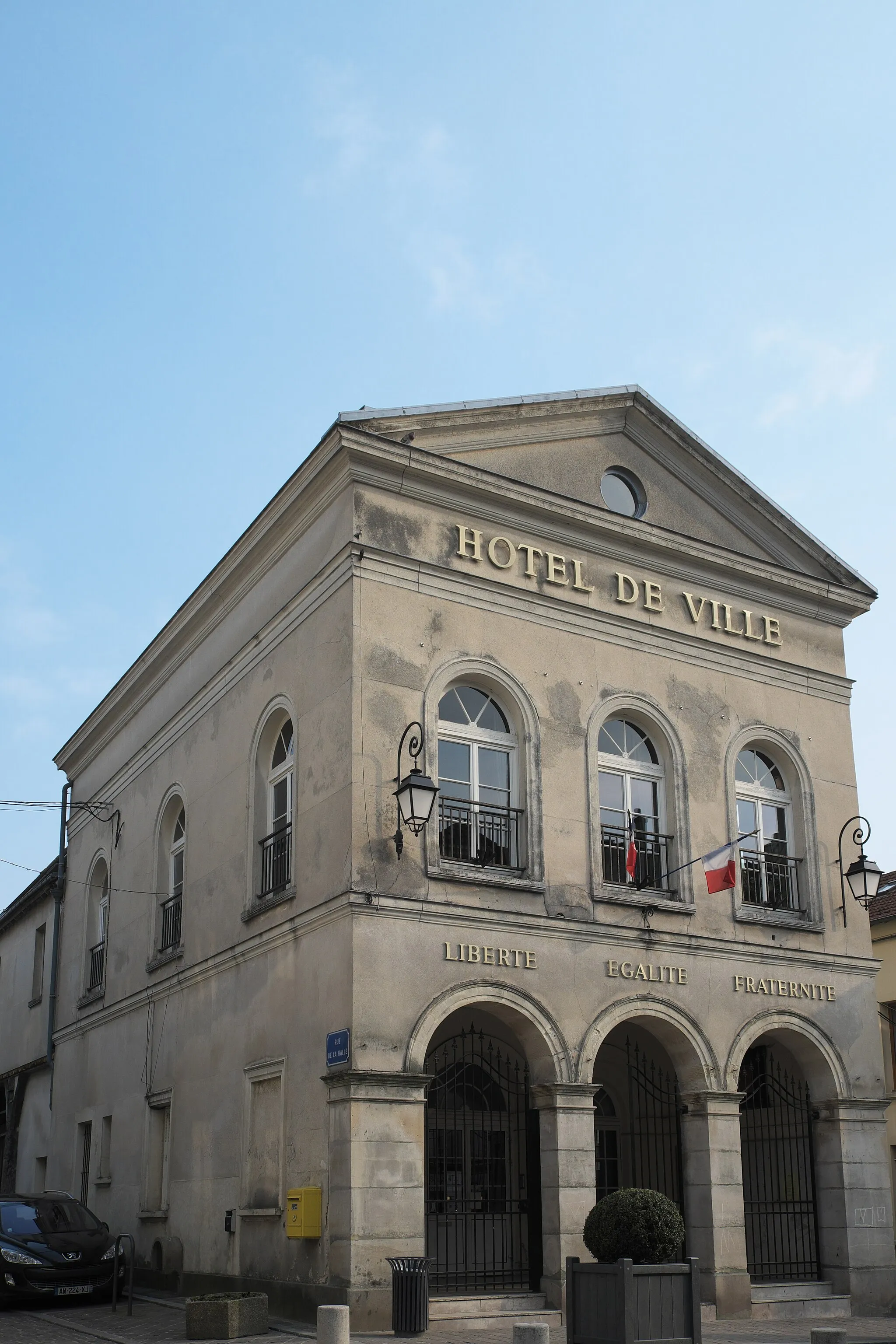 Photo showing: Rathaus, Hôtel de Ville, in Dammartin-en-Goële im Département Seine-et-Marne (Région Île-de-France/Frankreich)