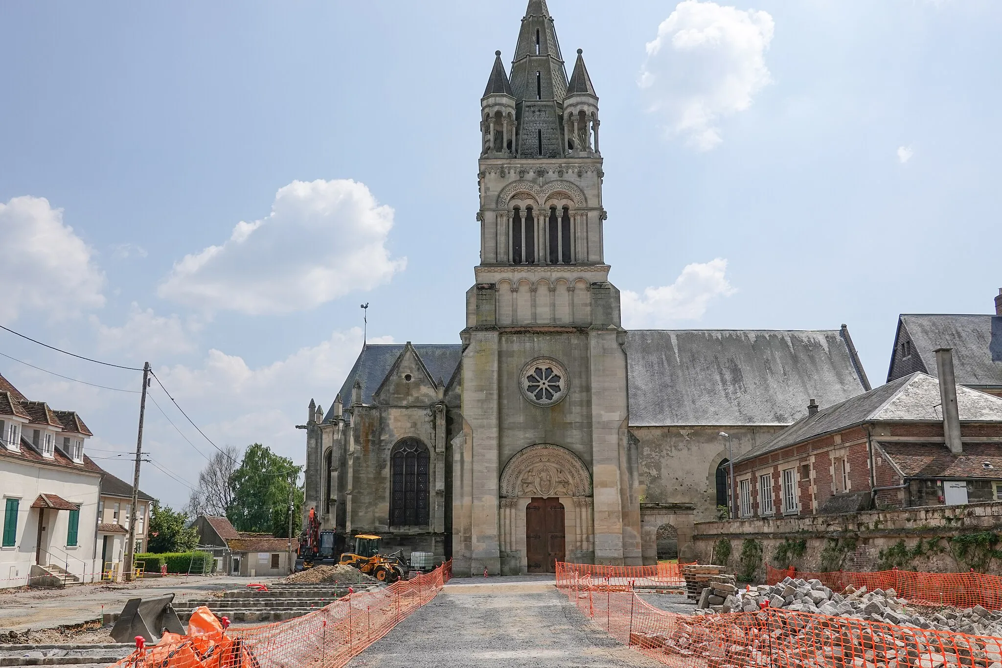 Photo showing: Église Saint-Gervais-et-Saint-Prothais de Bresles‎, Bresles, France