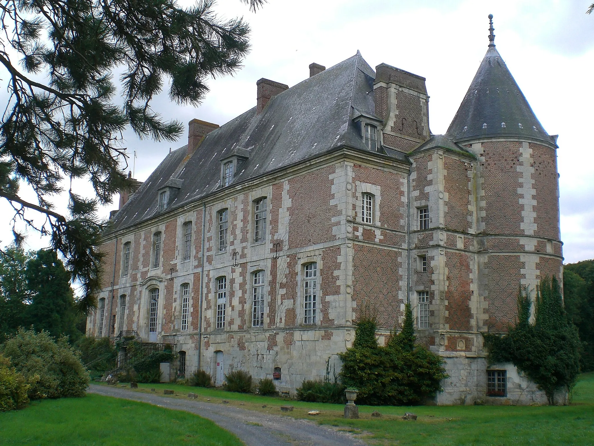 Photo showing: chateau de Fosseuse construit entre 1568 et 1583, Oise, France