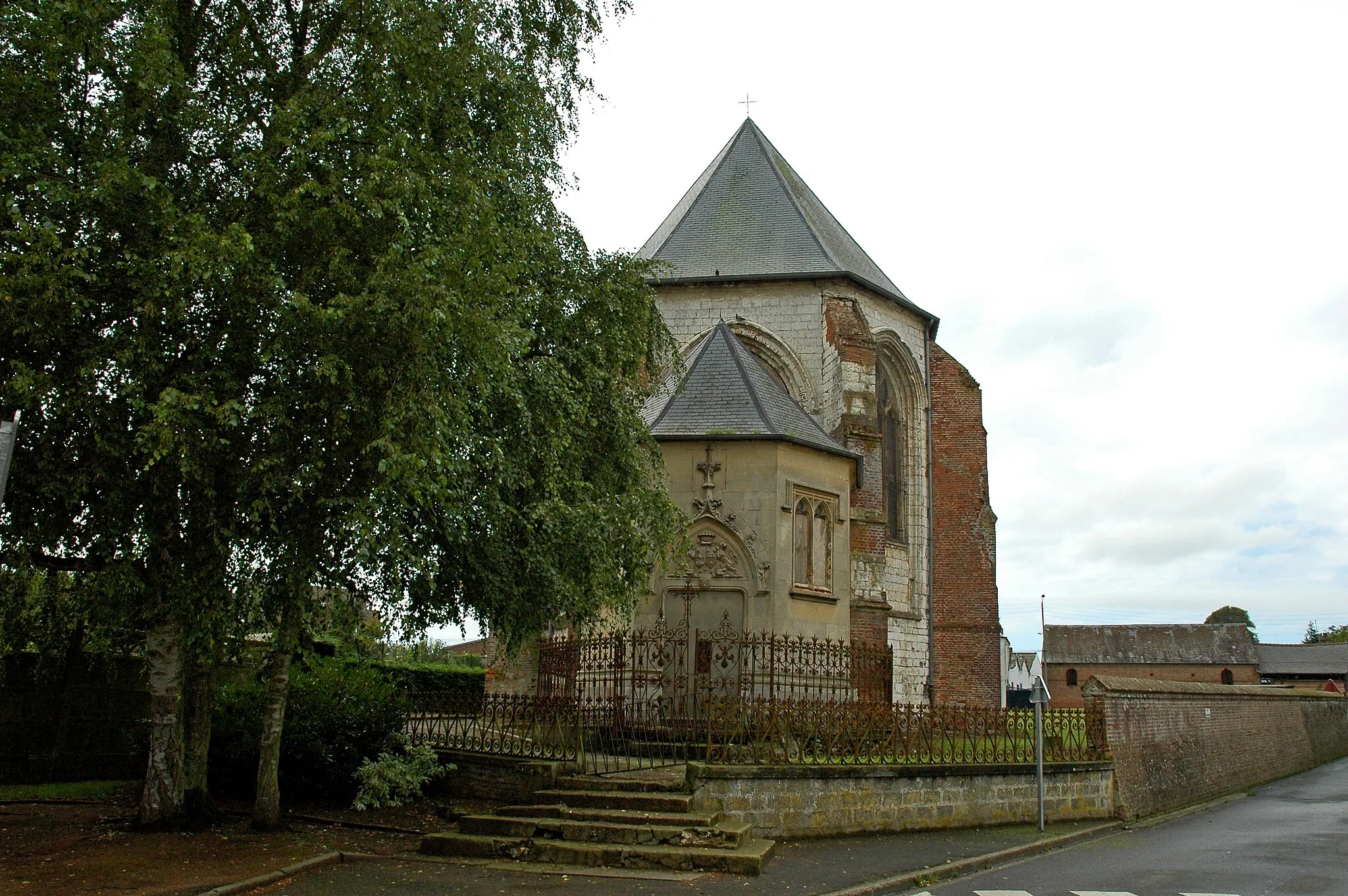 Photo showing: This building is indexed in the base Mérimée, a database of architectural heritage maintained by the French Ministry of Culture, under the reference PA00116164 .