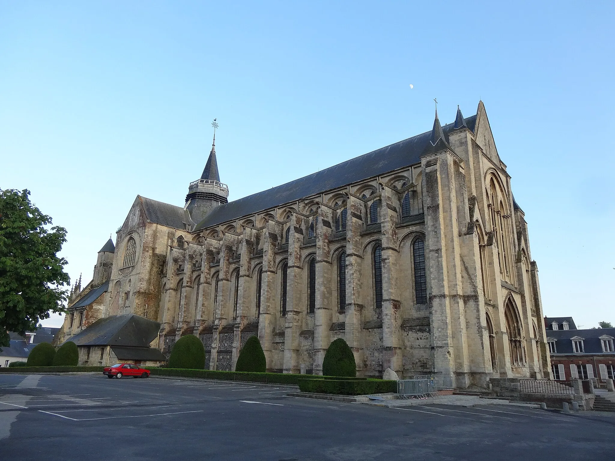 Photo showing: Collégiale Notre-Dame et Saint-Laurent d'Eu