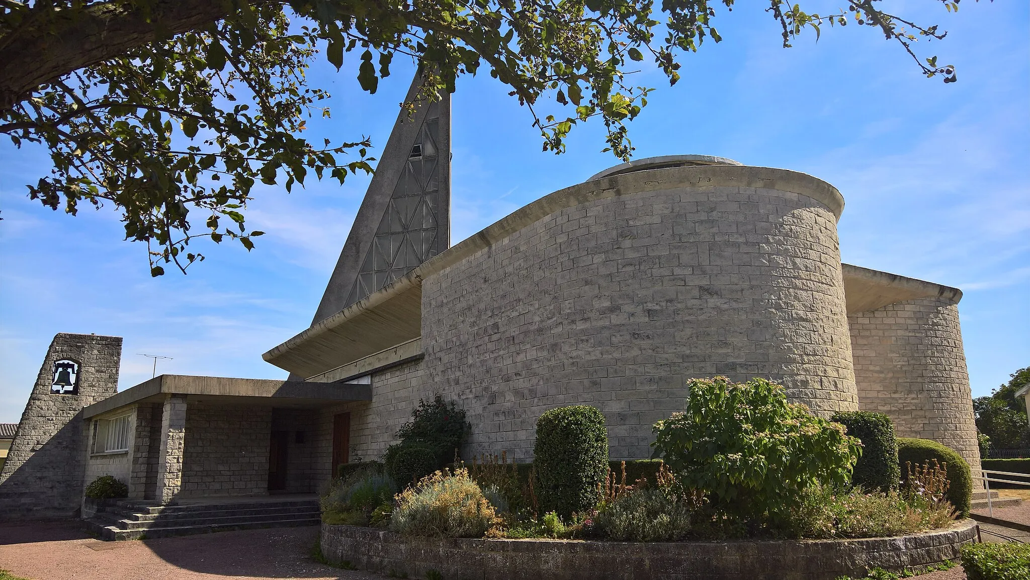 Photo showing: Longueau : L'église Saint-Médard