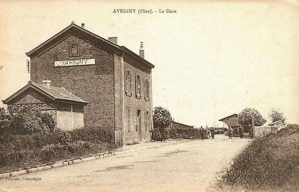 Photo showing: La gare côté cour.