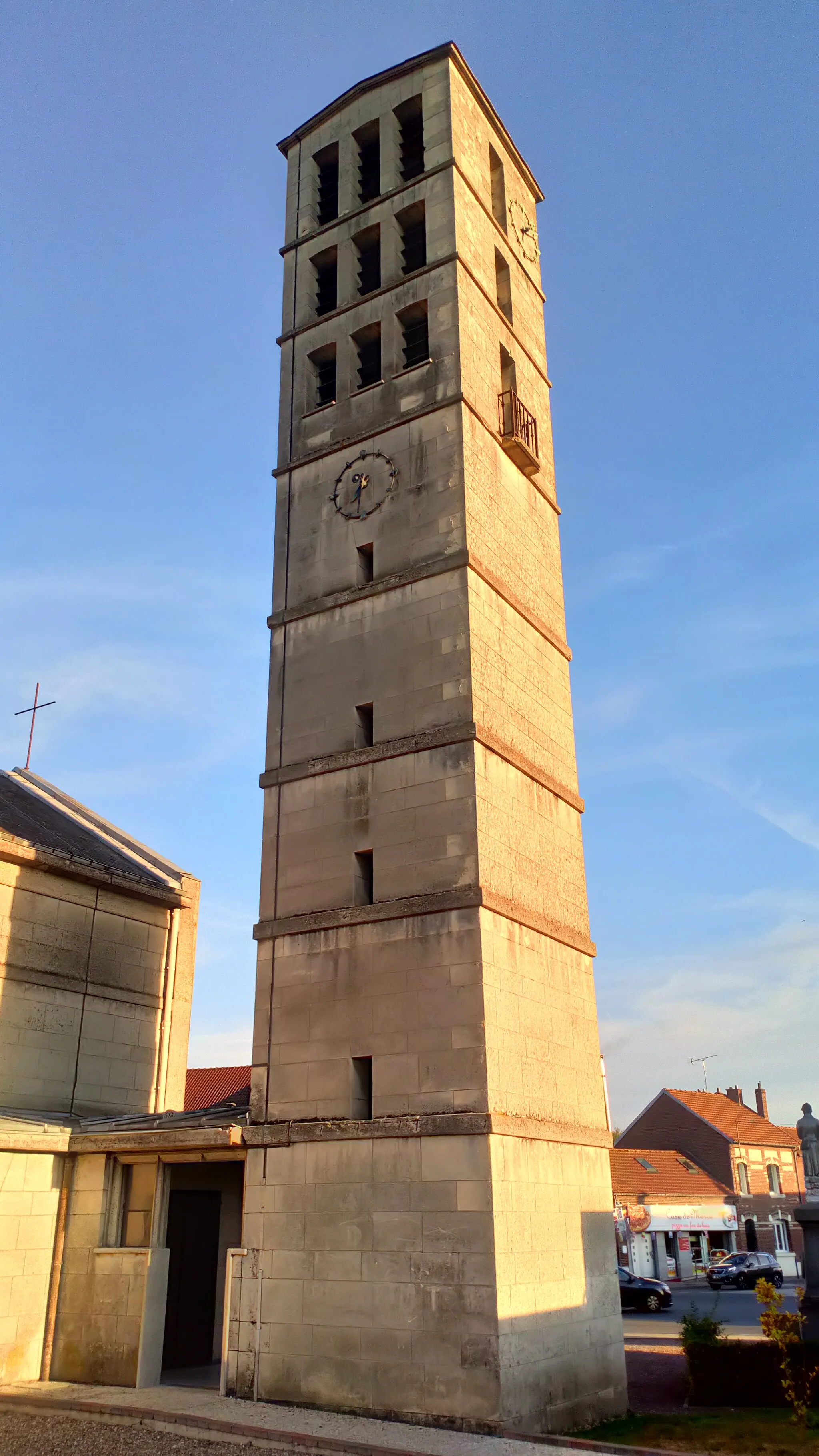Photo showing: Fouilloy (Somme), église Saint-Mathieu 6