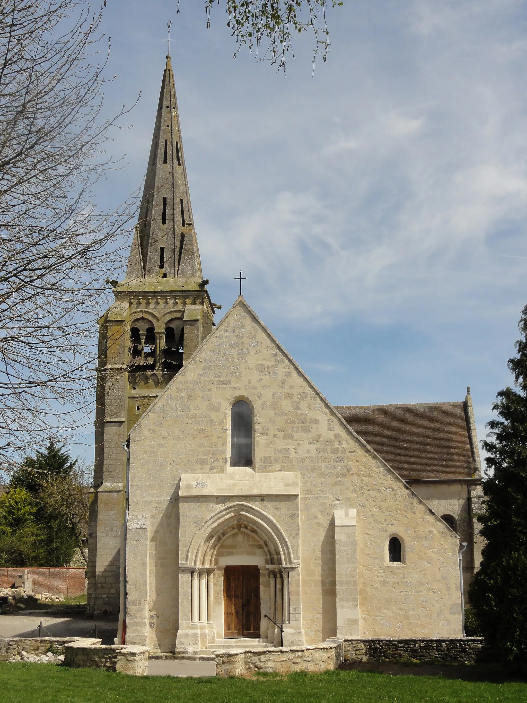 Photo showing: Église Saint-Caprais d'Auger-Saint-Vincent (voir titre).