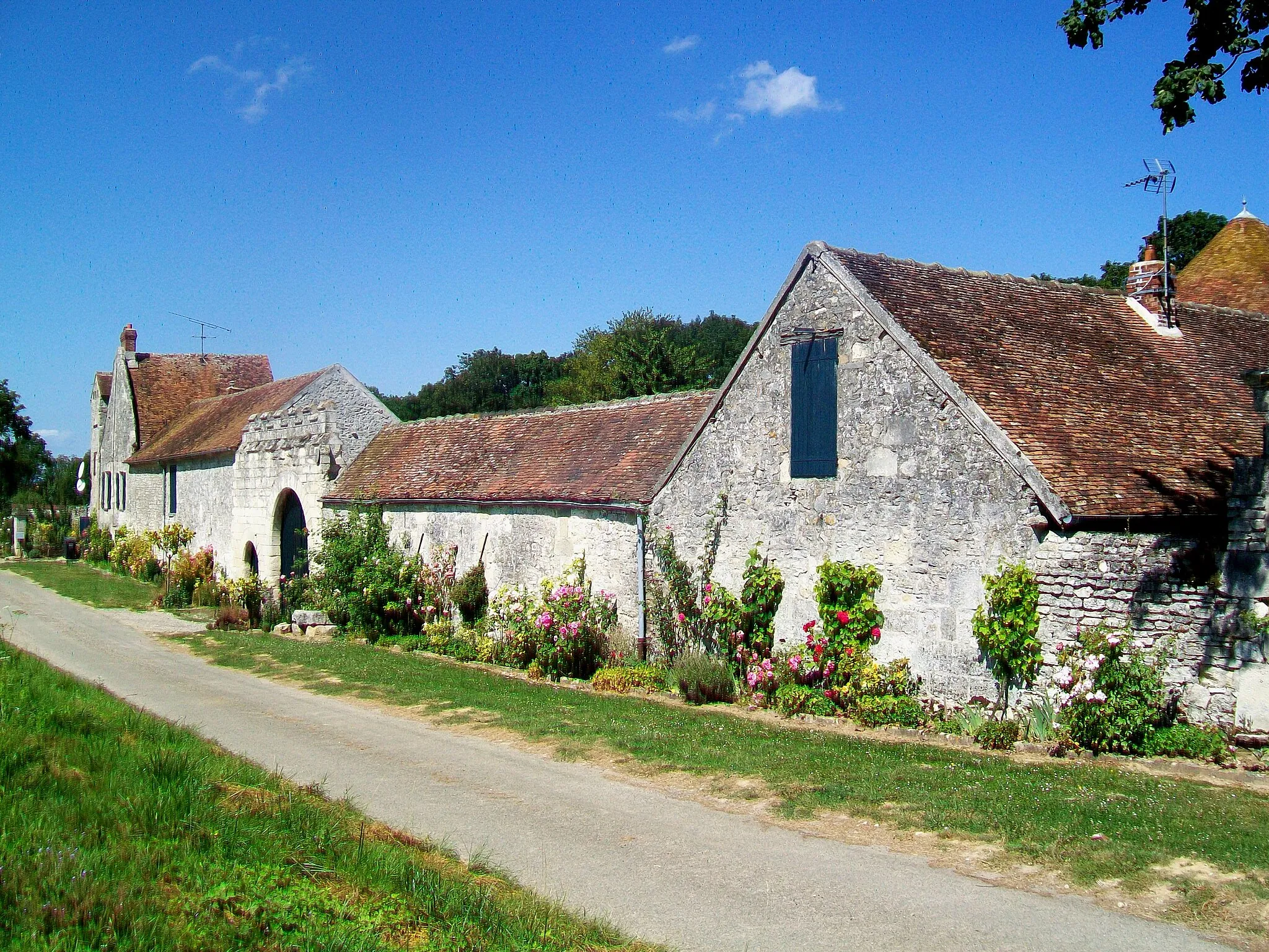 Photo showing: Le Feu (ferme), chemin rural de la cavée du Feu.