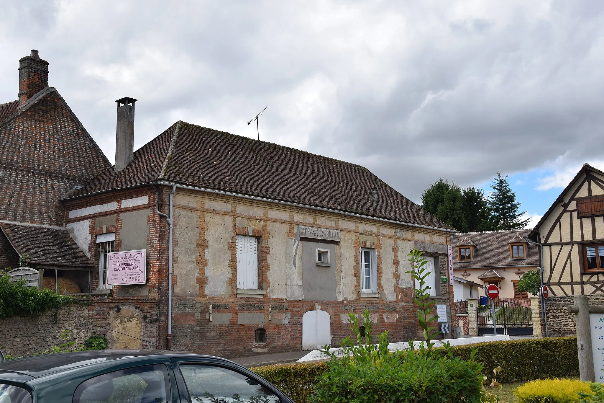 Photo showing: Saint-Aubin-en-Bray