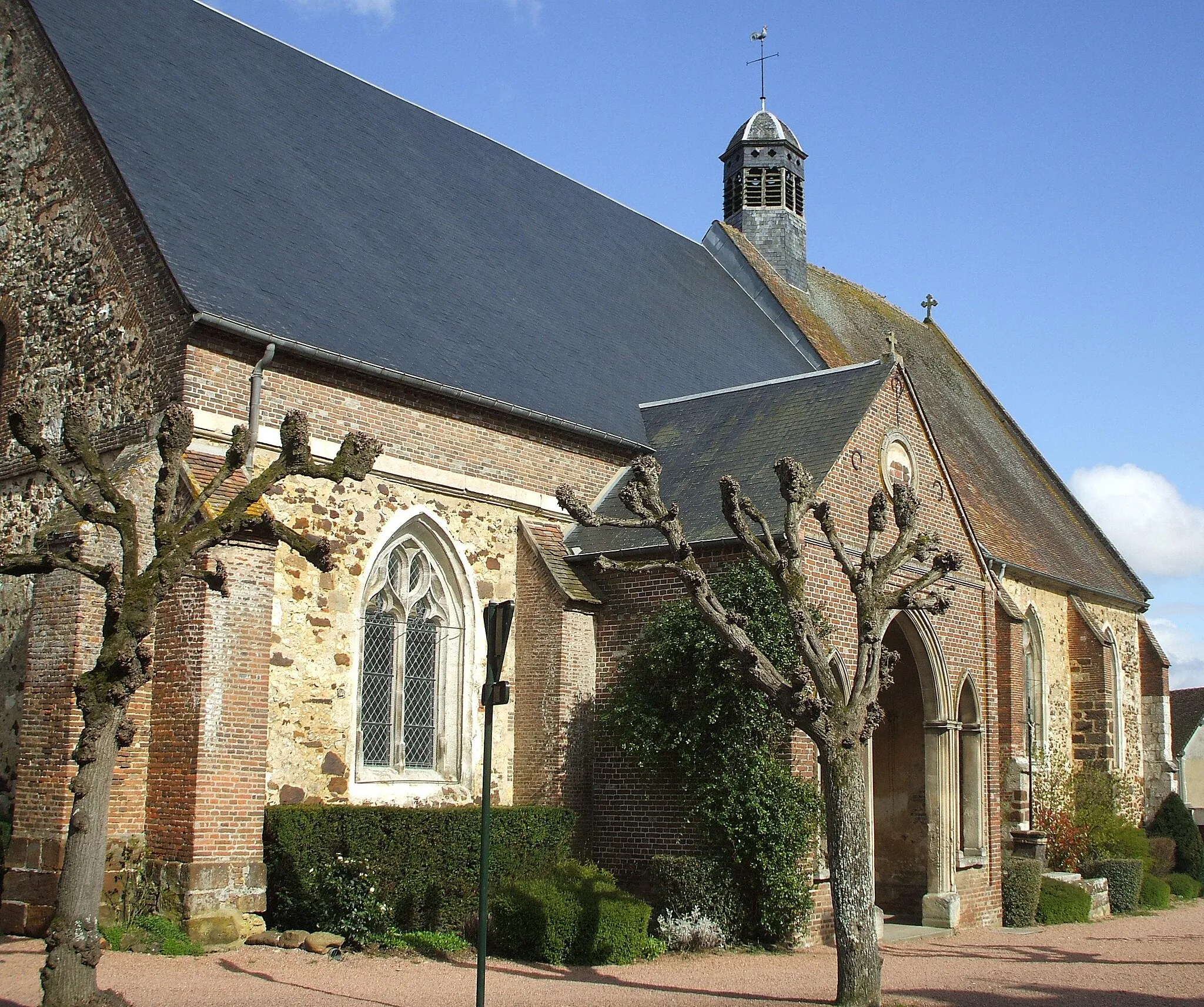 Photo showing: eglise de savignies oise france