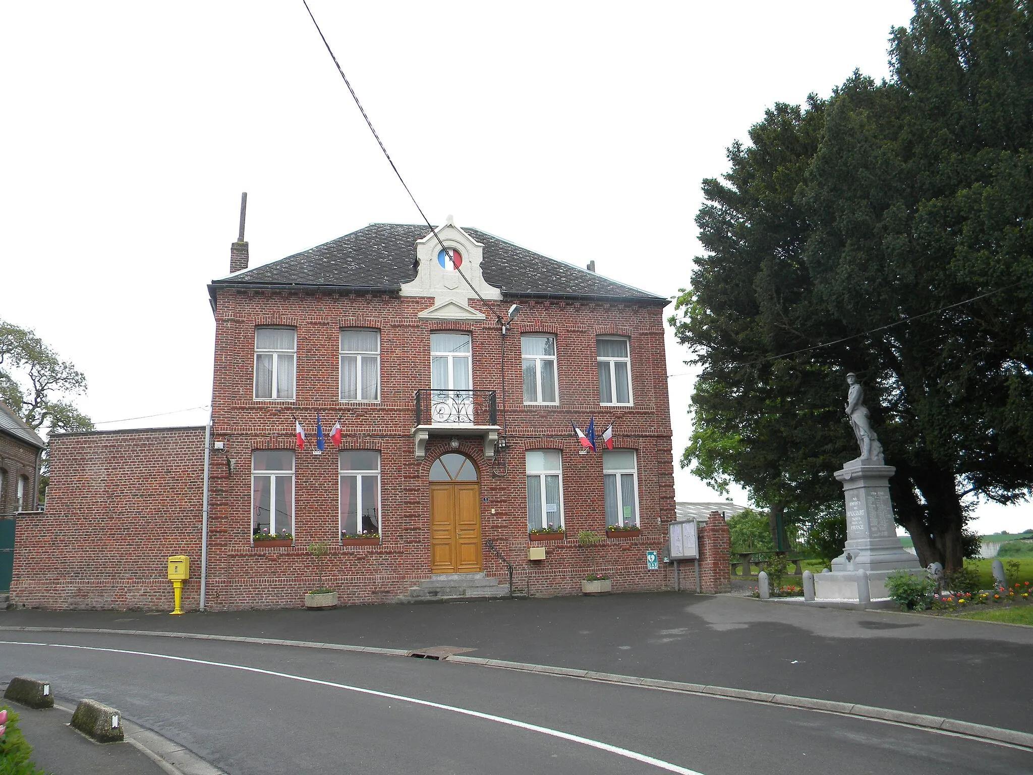 Photo showing: Haucourt-en-Cambrésis urbodomo