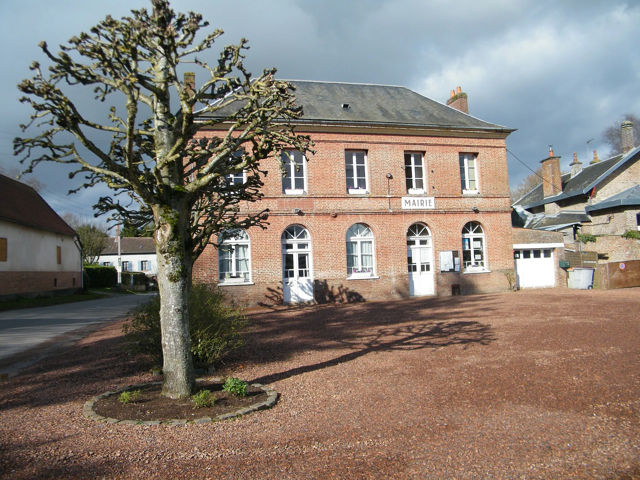 Photo showing: La mairie.