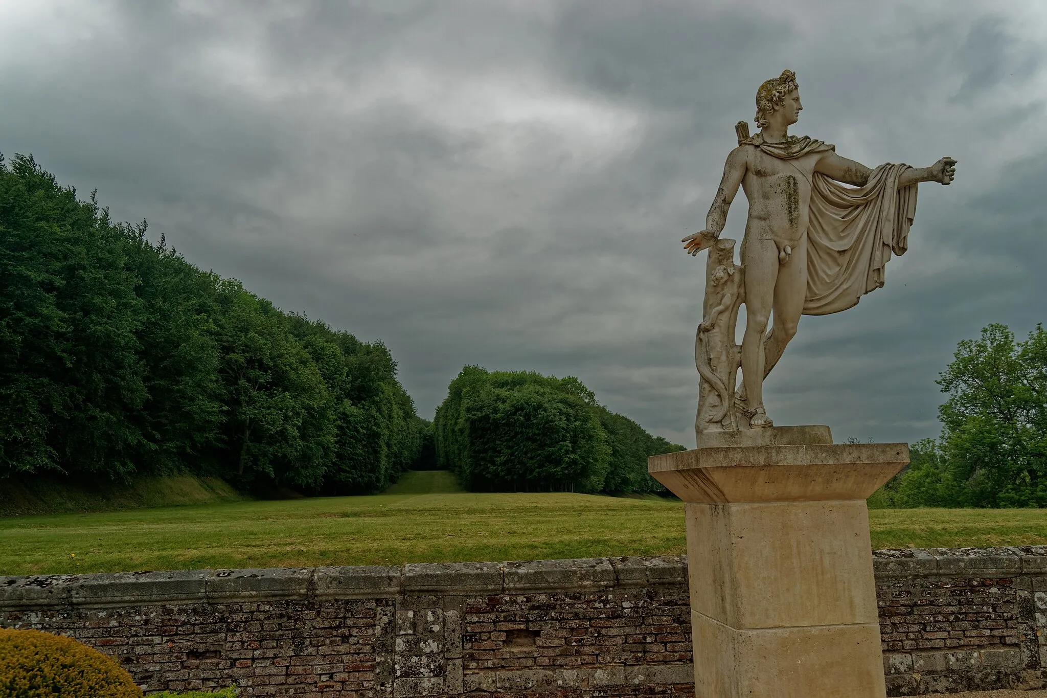 Photo showing: Eu - Château d'Eu - Roseraie / Castle Garden - View West