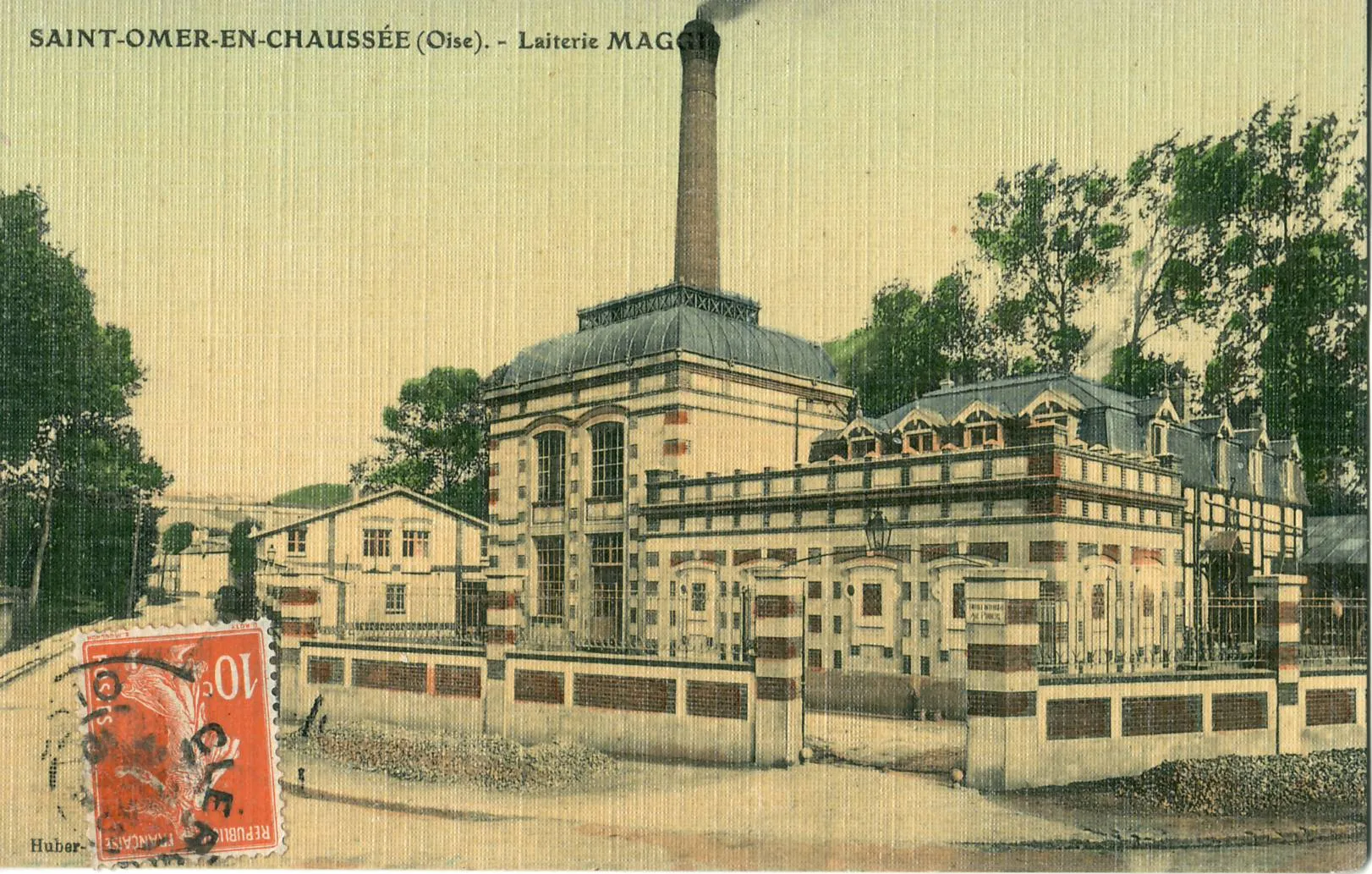 Photo showing: Cartpe postale ancienne éditée par Huber Saint-Omer-en-Chaussée : la laiterie Maggi