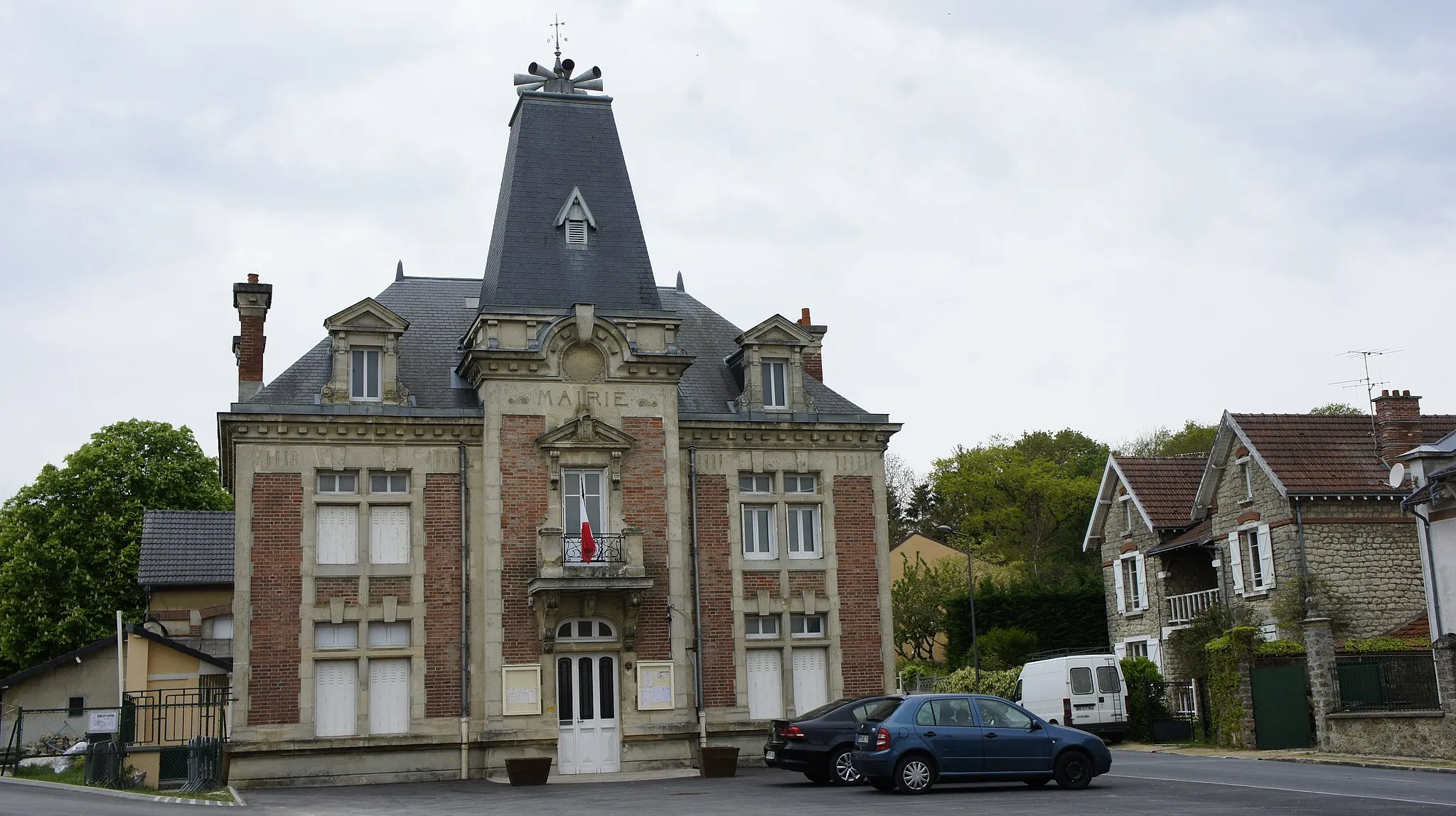 Photo showing: Une vue de la mairie de Brimont.