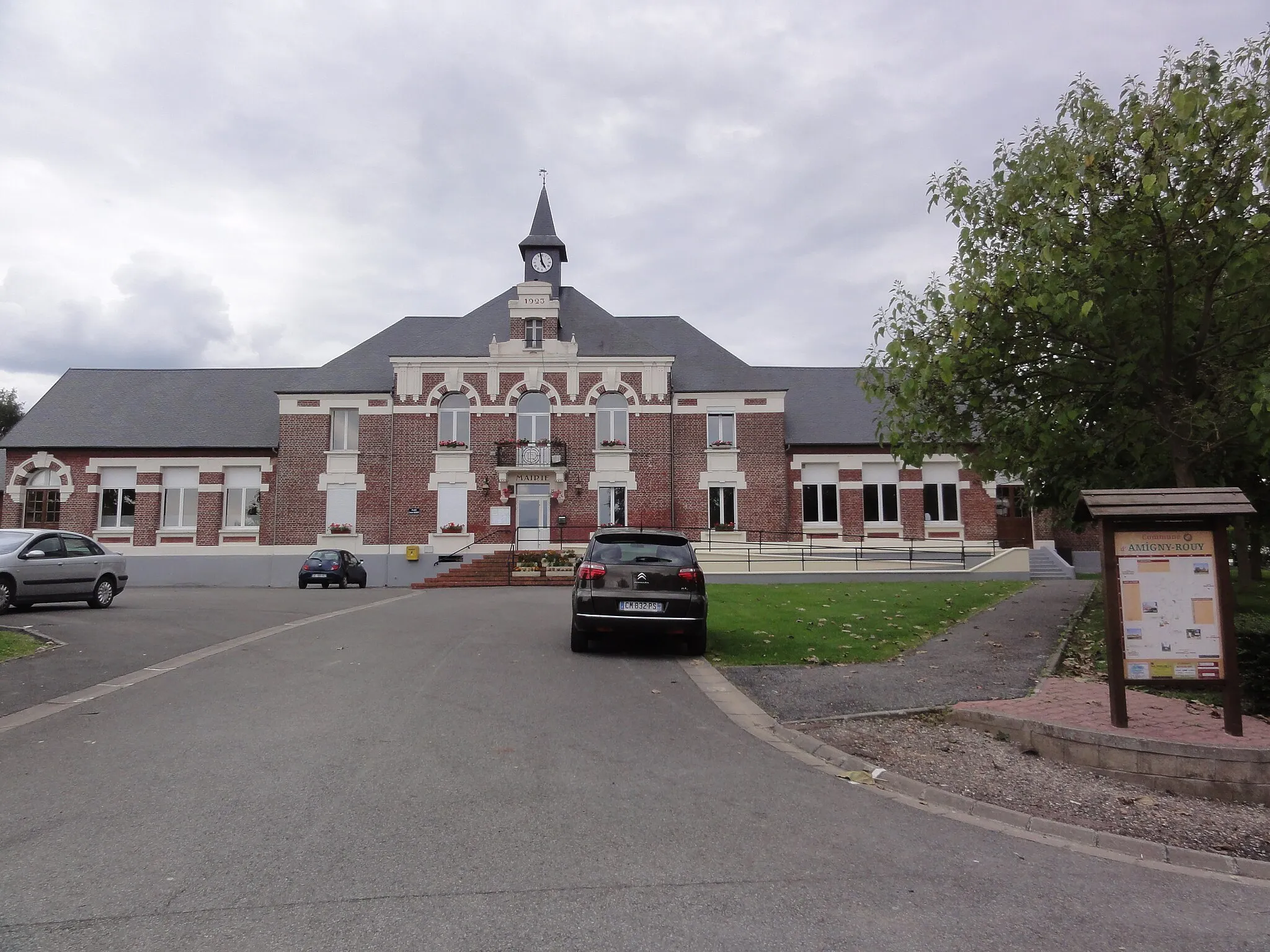 Photo showing: Amigny-Rouy (Aisne) mairie-école