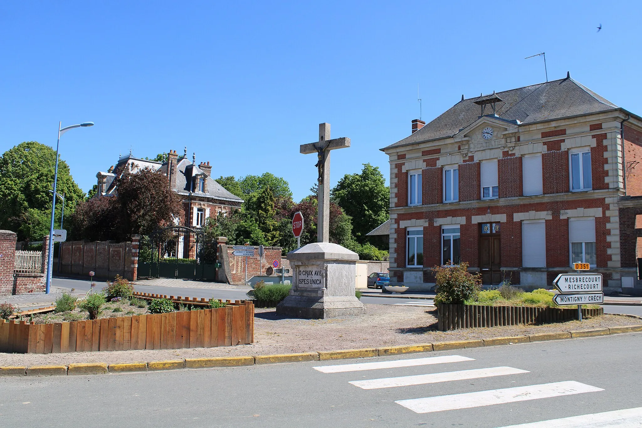 Photo showing: La place de la mairie