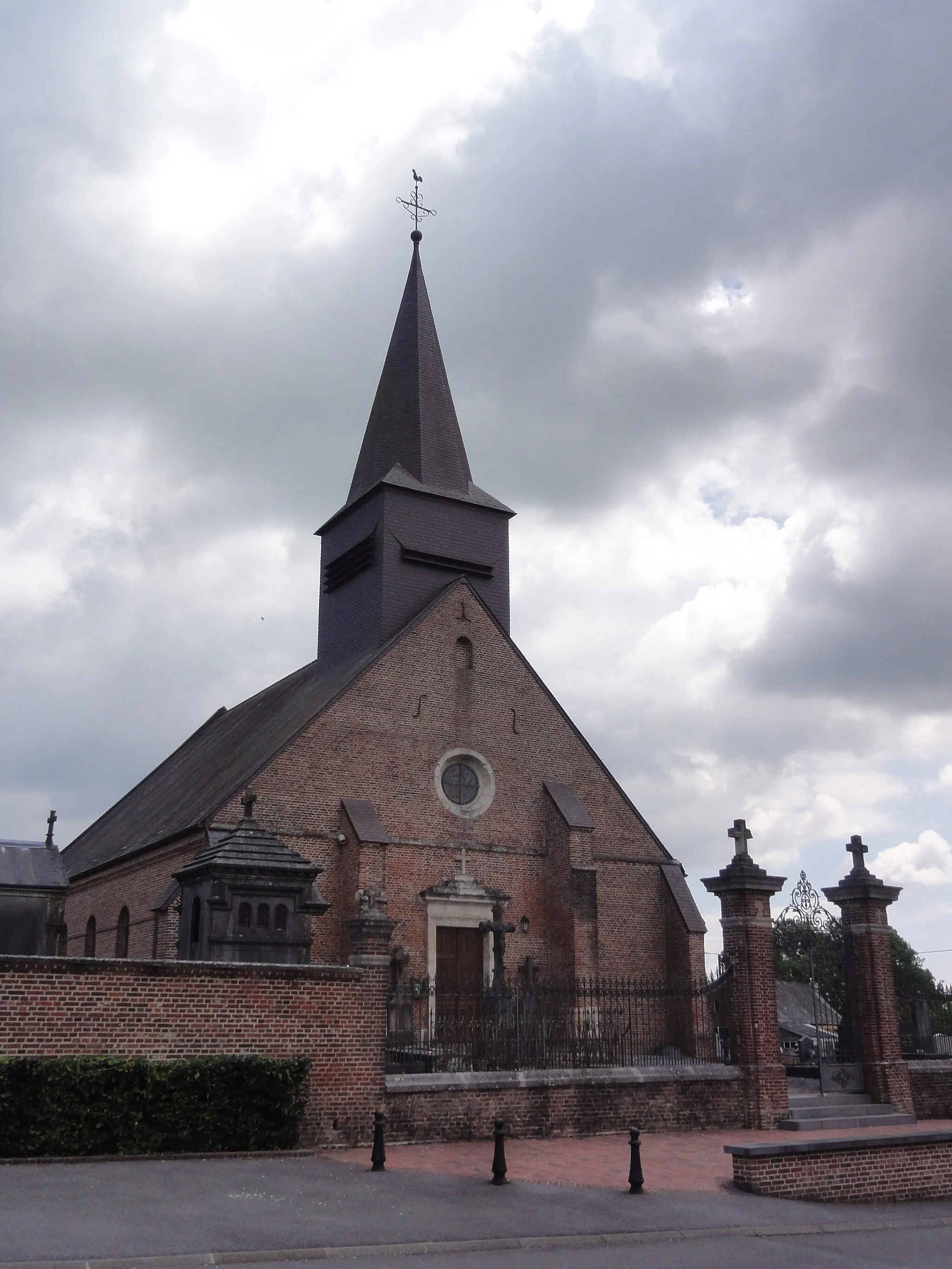 Photo showing: Brunehamel (Aisne) église
