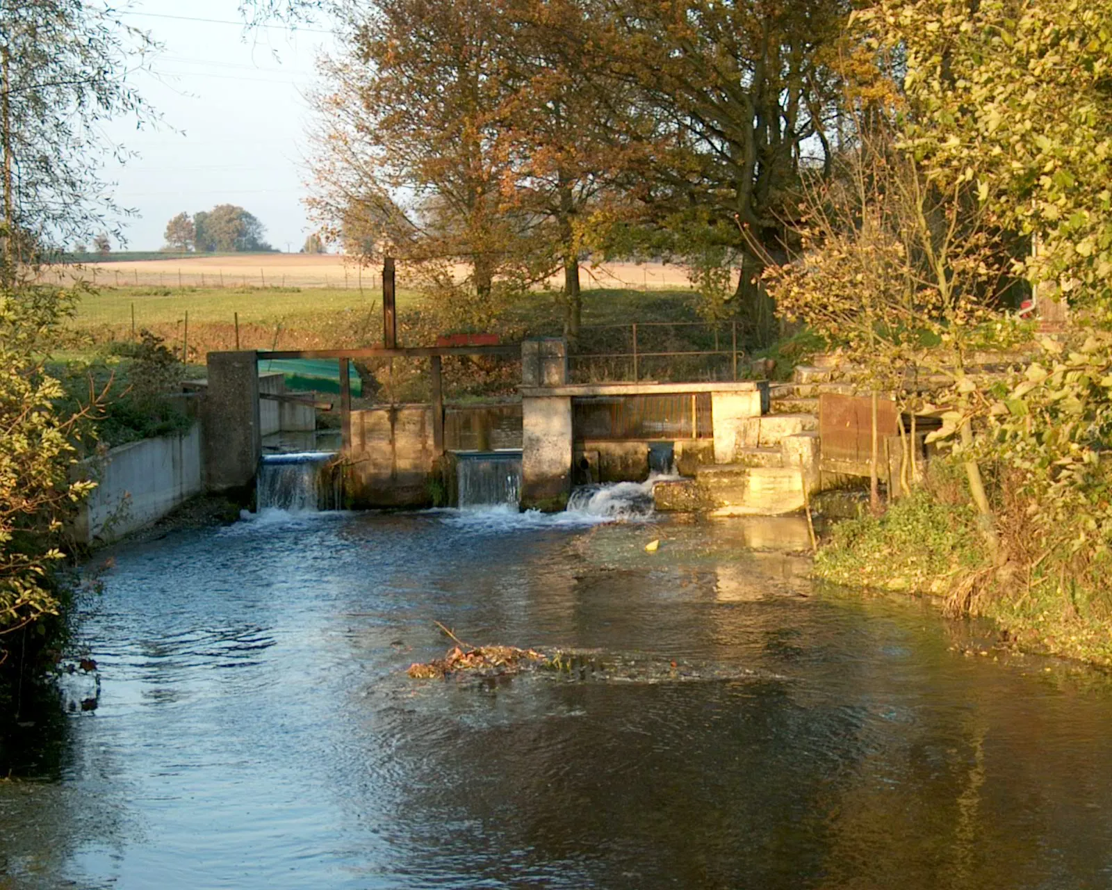 Photo showing: Les vestiges du moulin de Bihécourt sur l'Omignon