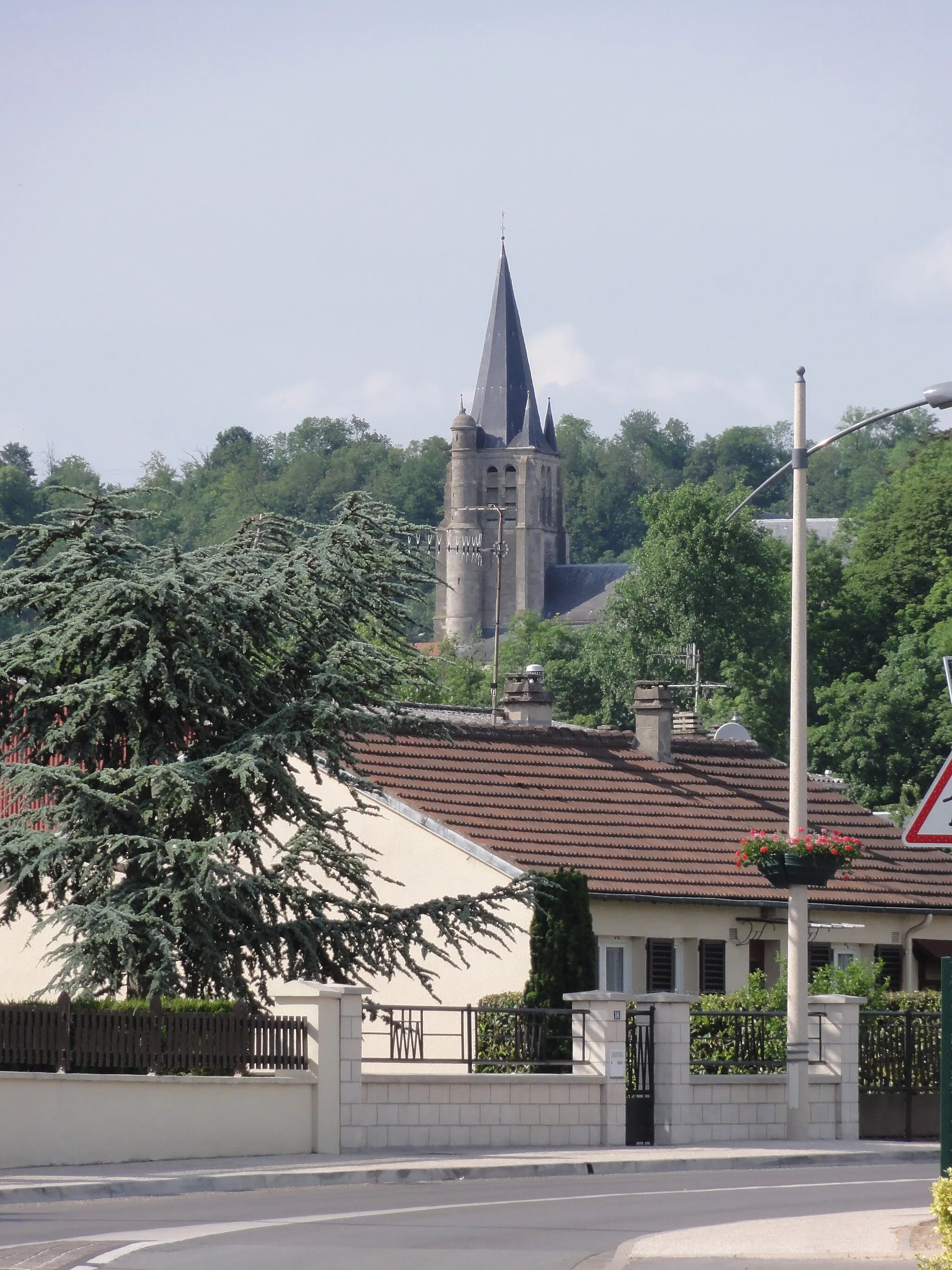 Photo showing: This building is indexed in the base Mérimée, a database of architectural heritage maintained by the French Ministry of Culture, under the references PA00115566 and classé .