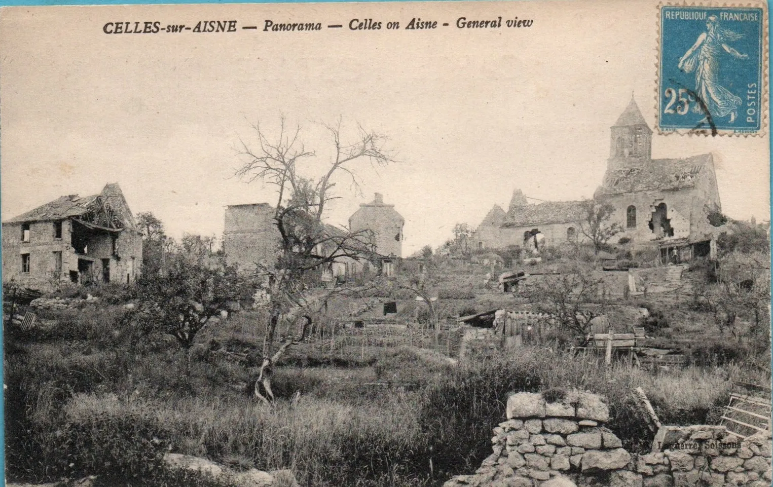 Photo showing: Ruines du village en 1919.