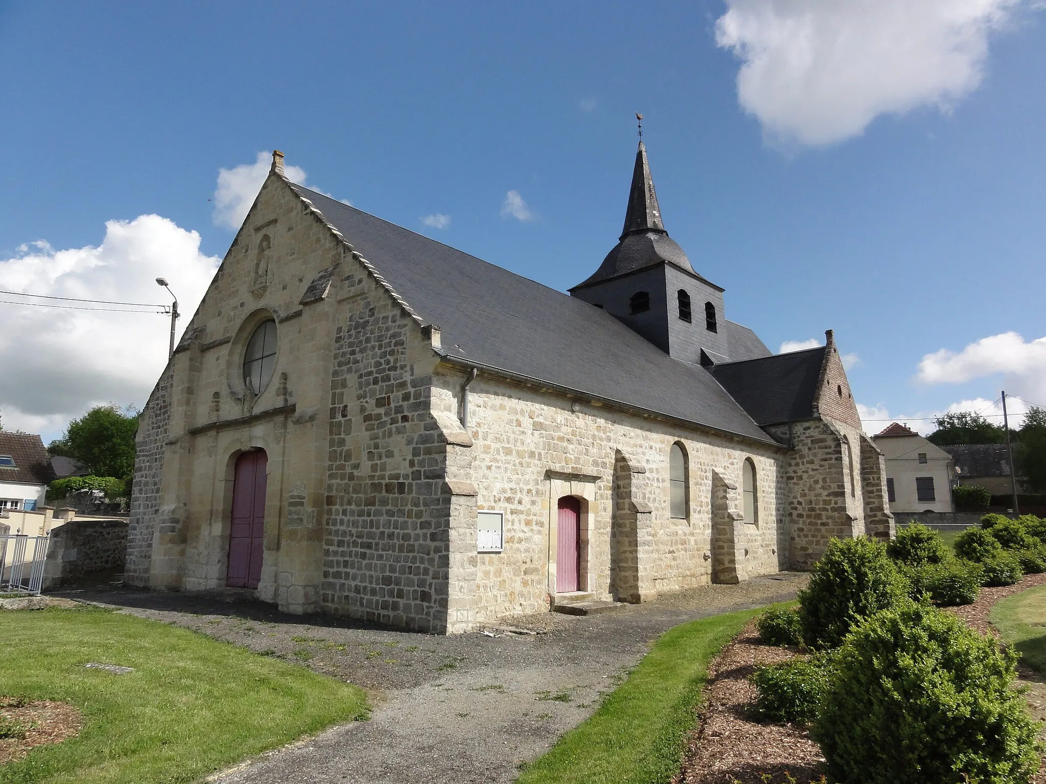 Photo showing: Cessières (Aisne) église