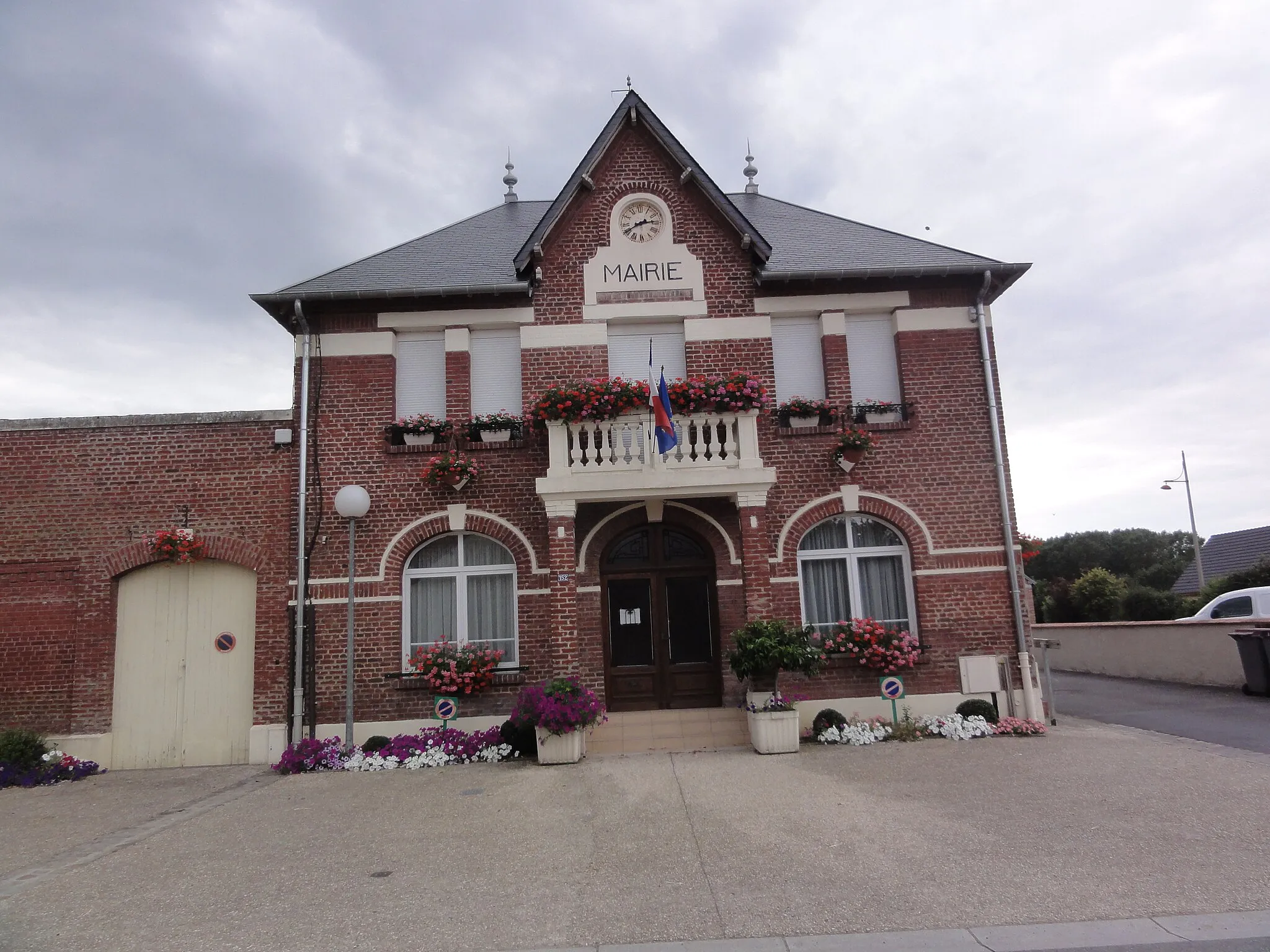 Photo showing: Condren (Aisne) mairie