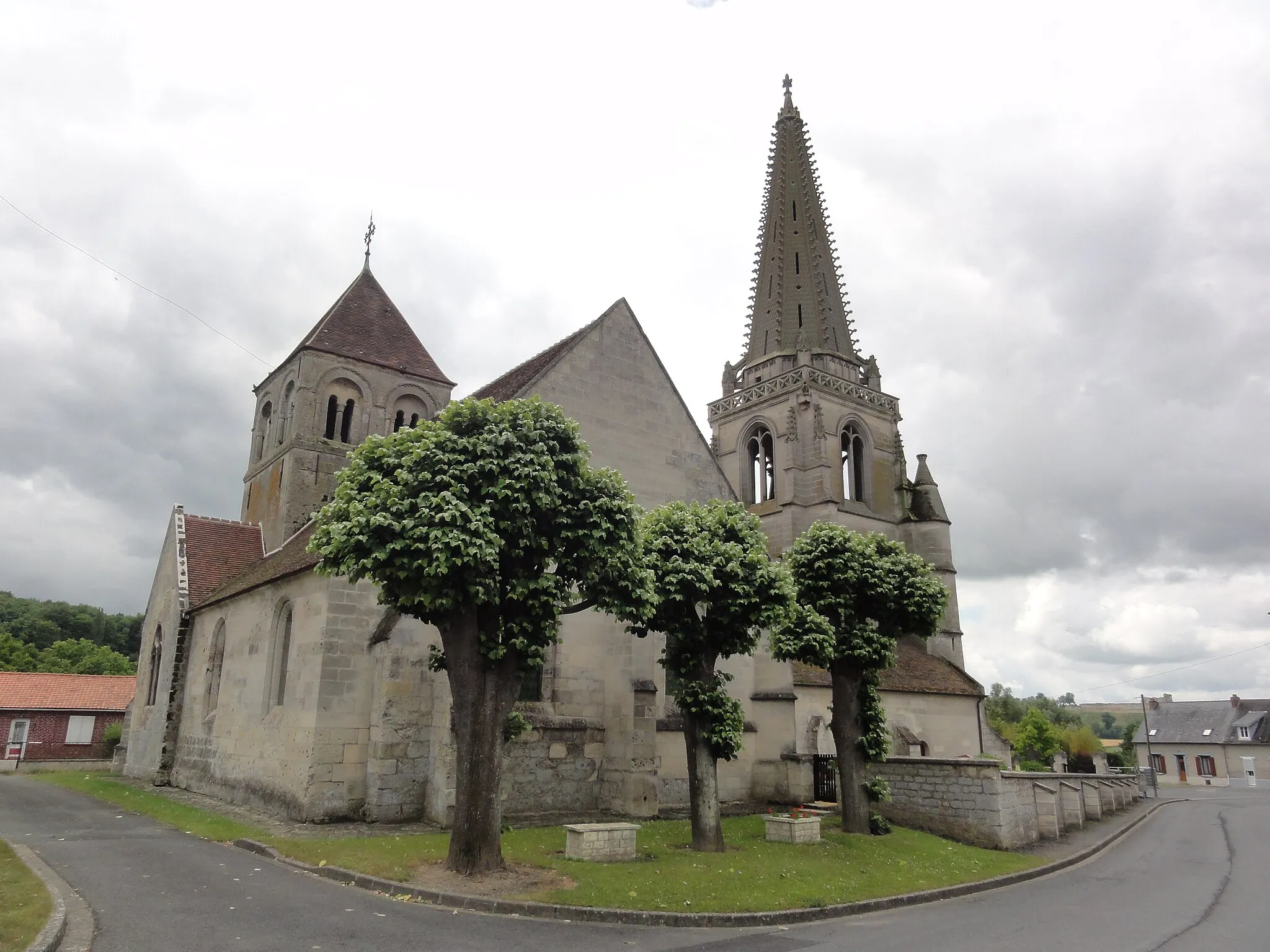 Photo showing: Coucy-la-Ville (Aisne) église
