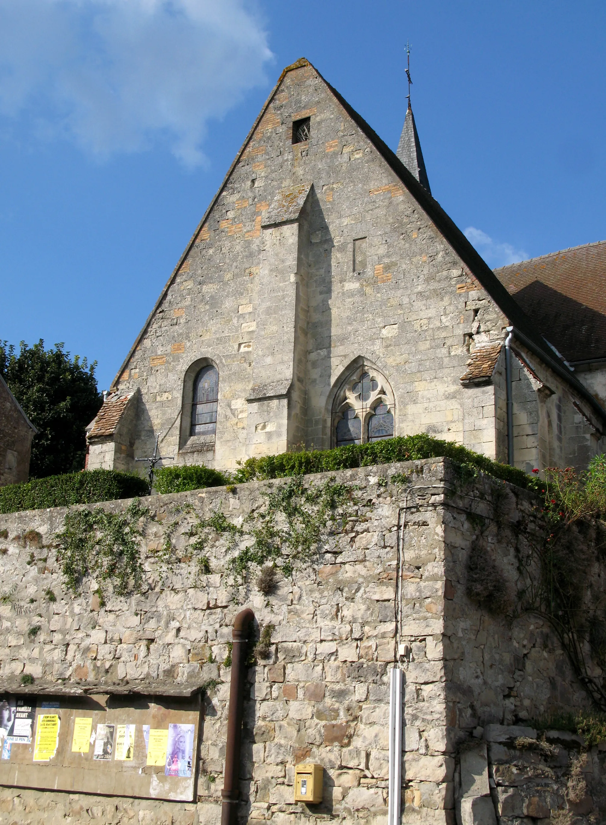 Photo showing: This building is indexed in the base Mérimée, a database of architectural heritage maintained by the French Ministry of Culture, under the reference PA00115649 .